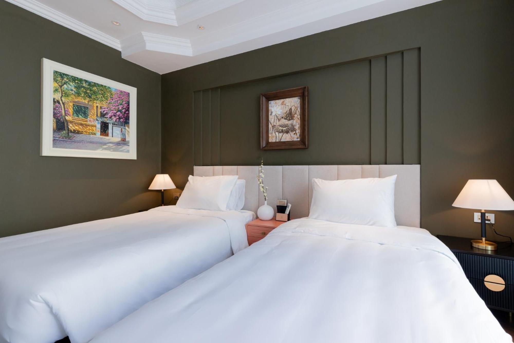 Sword Hotel