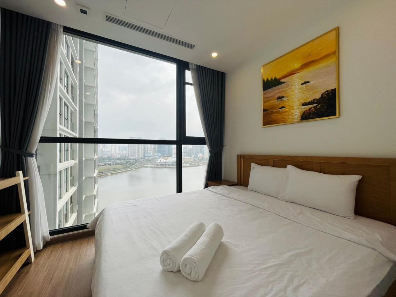 Vinhomes Skylake - 1,2,3 Beds - Fullhouse/ Spacious Apartment
