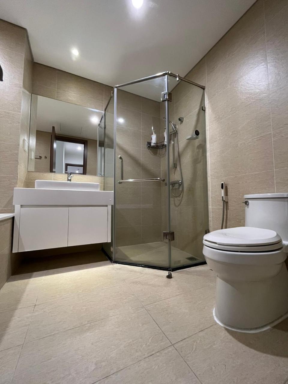 Vinhomes Skylake - 1,2,3 Beds - Fullhouse/ Spacious Apartment Hanoi