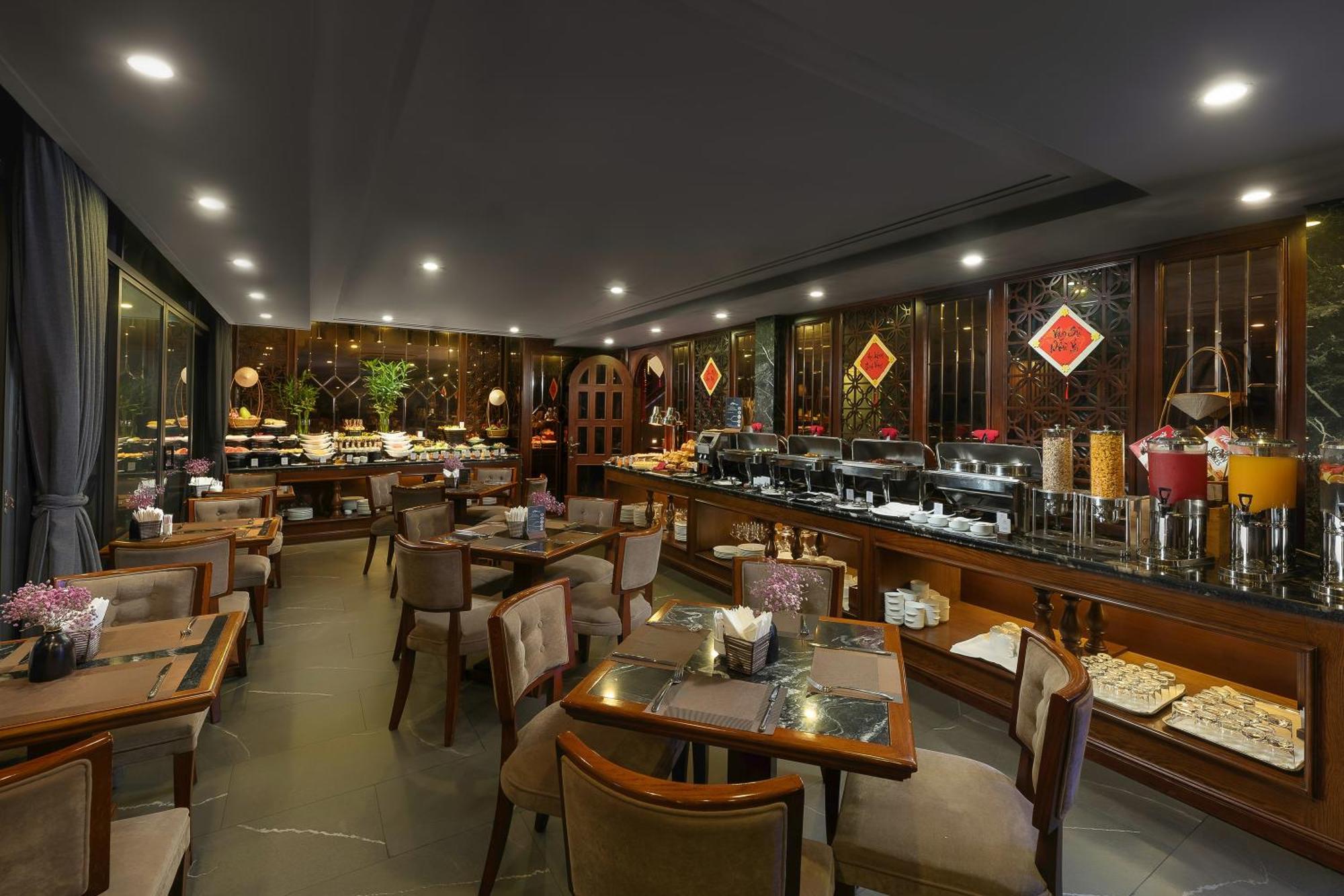 Rex Hotel 4*