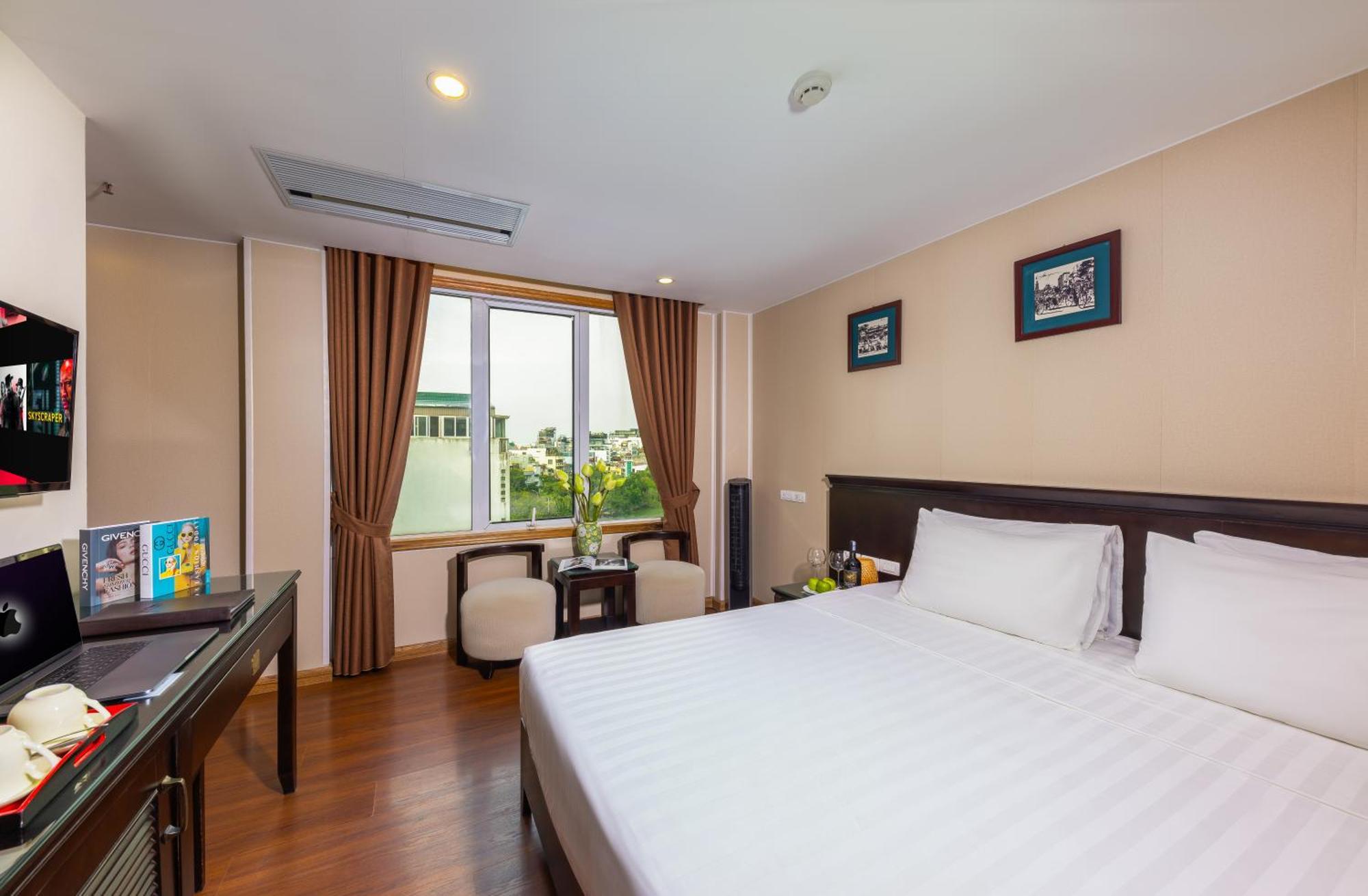 Centre Point Hotel 3*