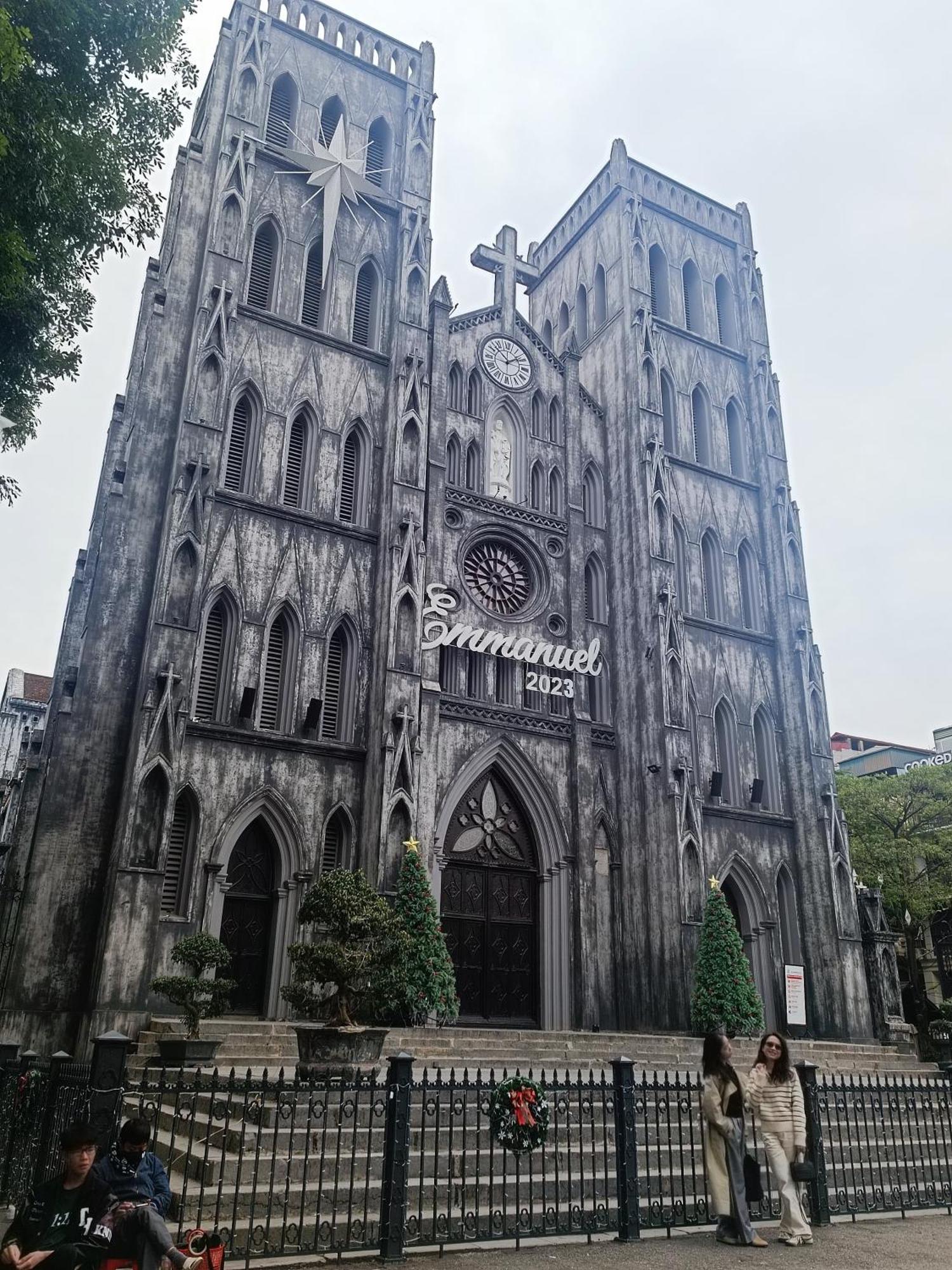 Hoan Kiem Center * Hanoi