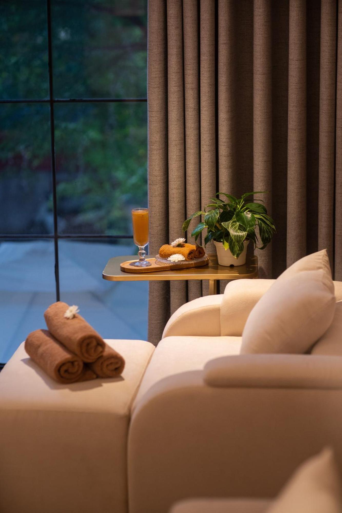 Le Jardin & Hanoi
