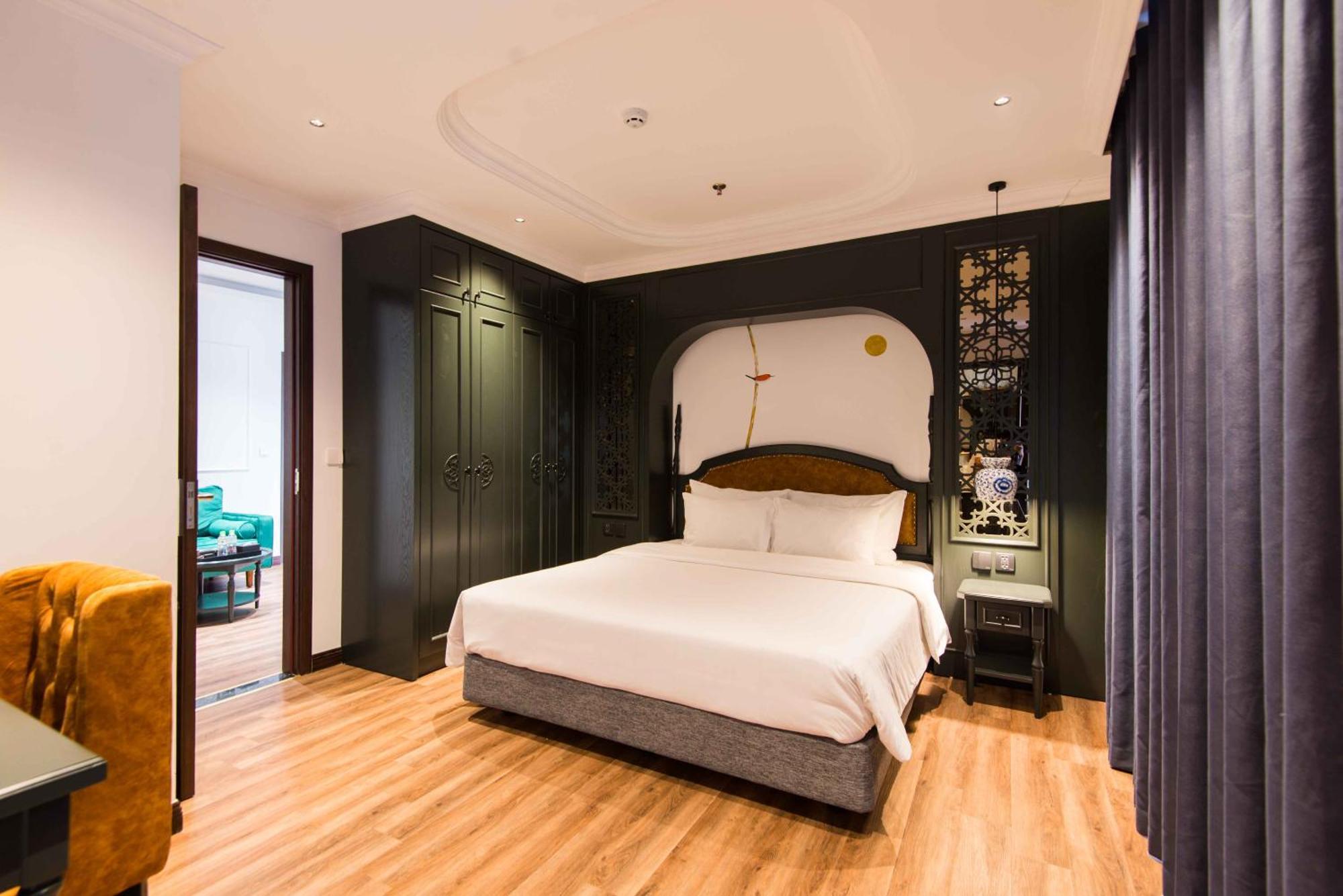 Paradise Suites Truc Bach Hotel 4*