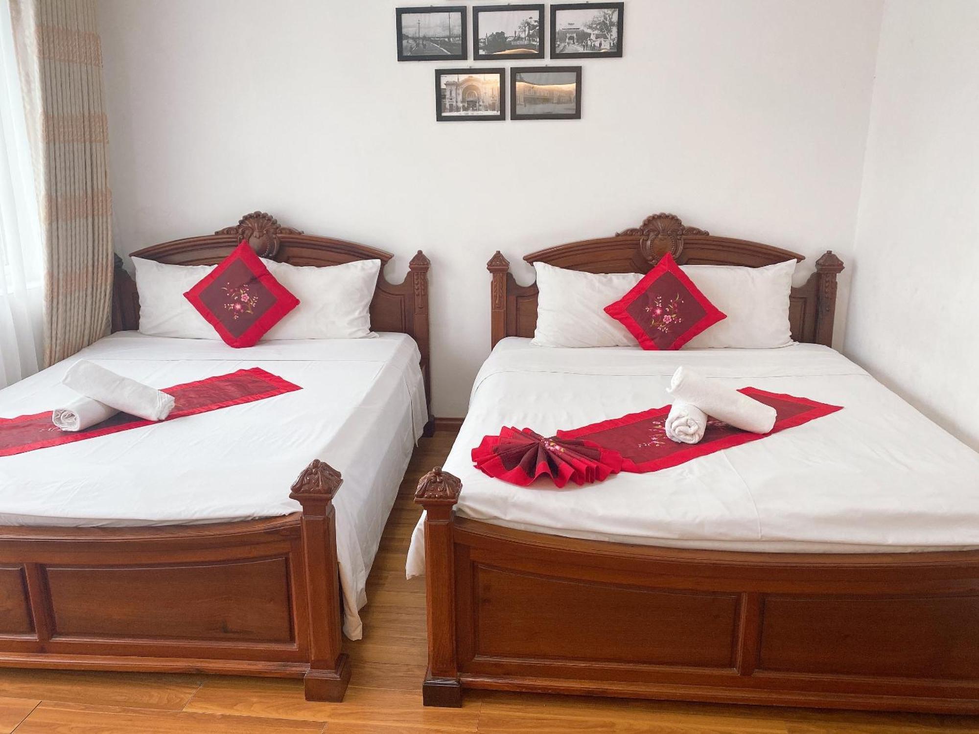 Hotel Phoenix Palace 3*