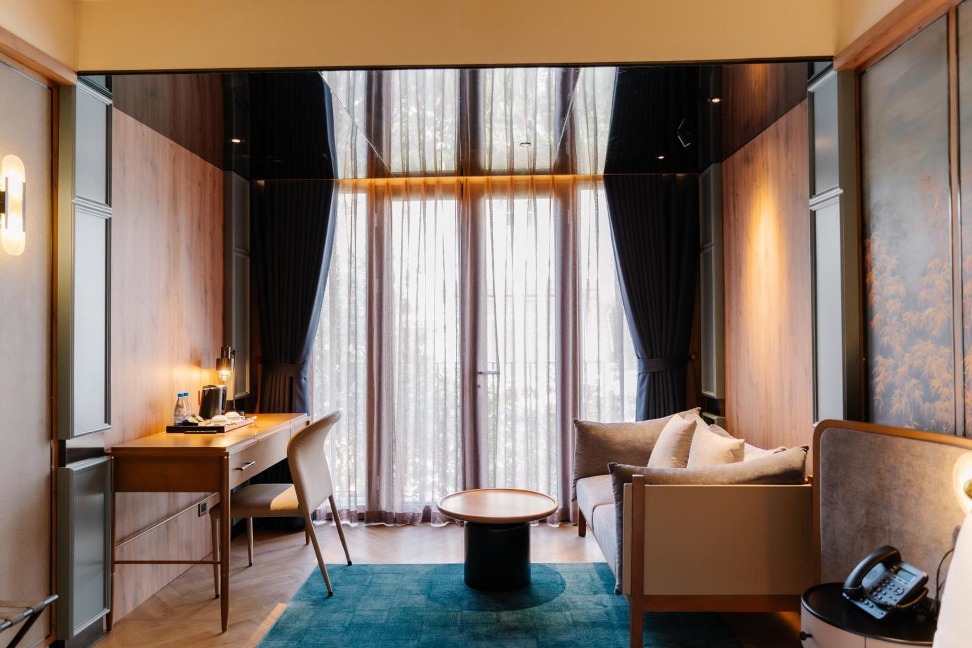 La Passion Premium Cau Go 4* Hanoi