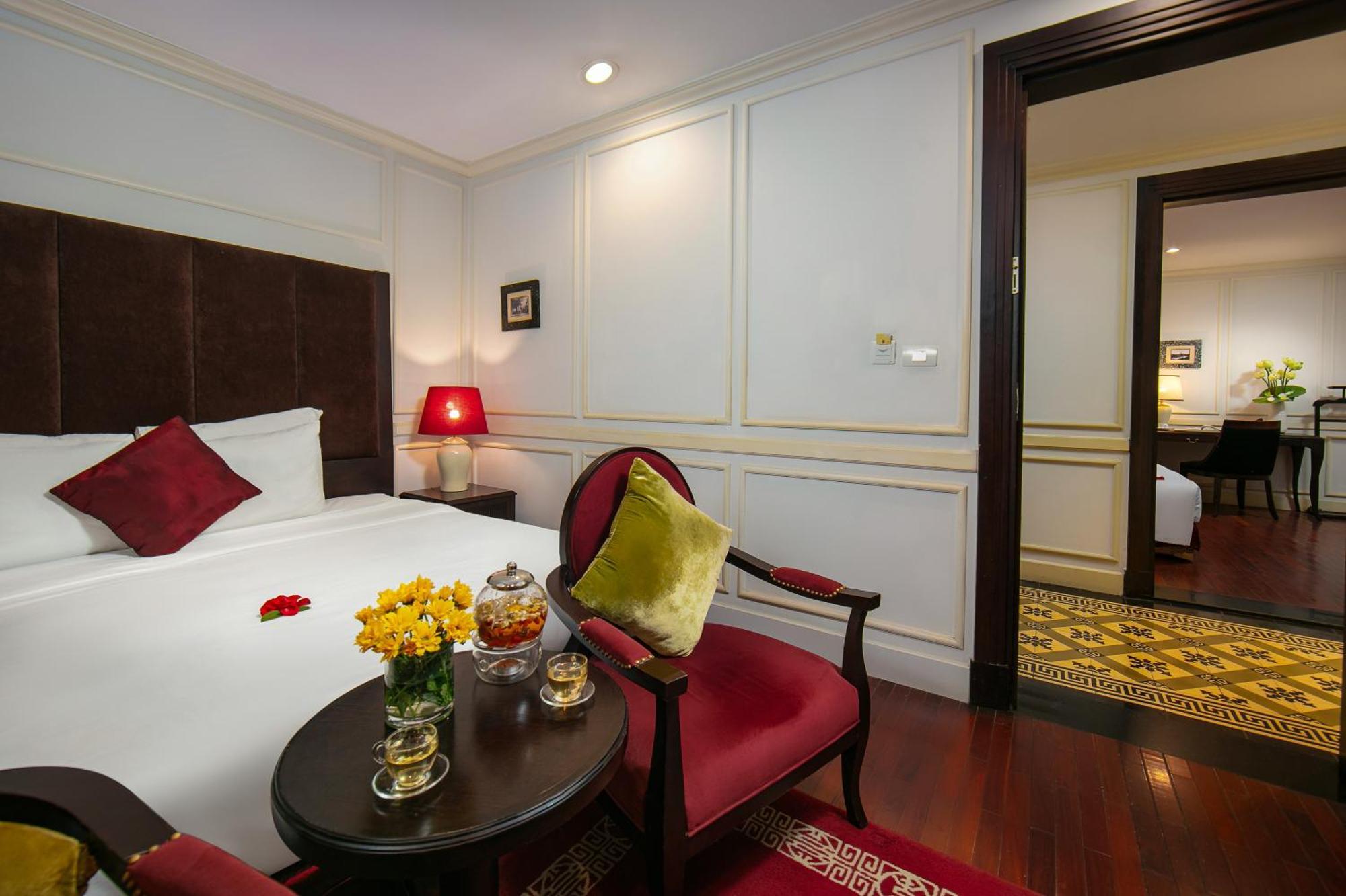 Boutique & 4*