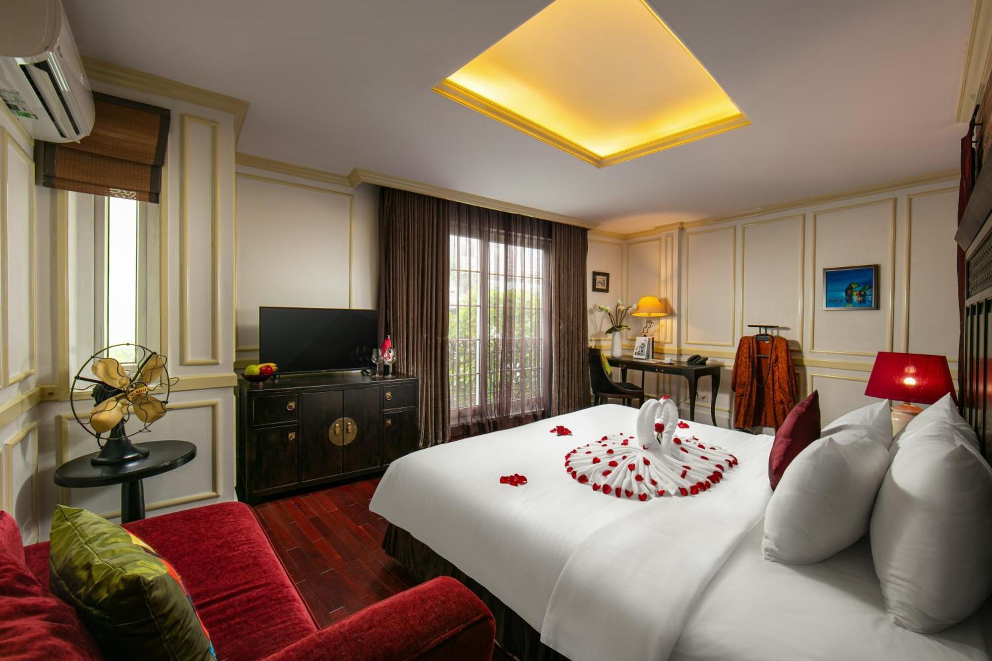 Boutique & Hotel