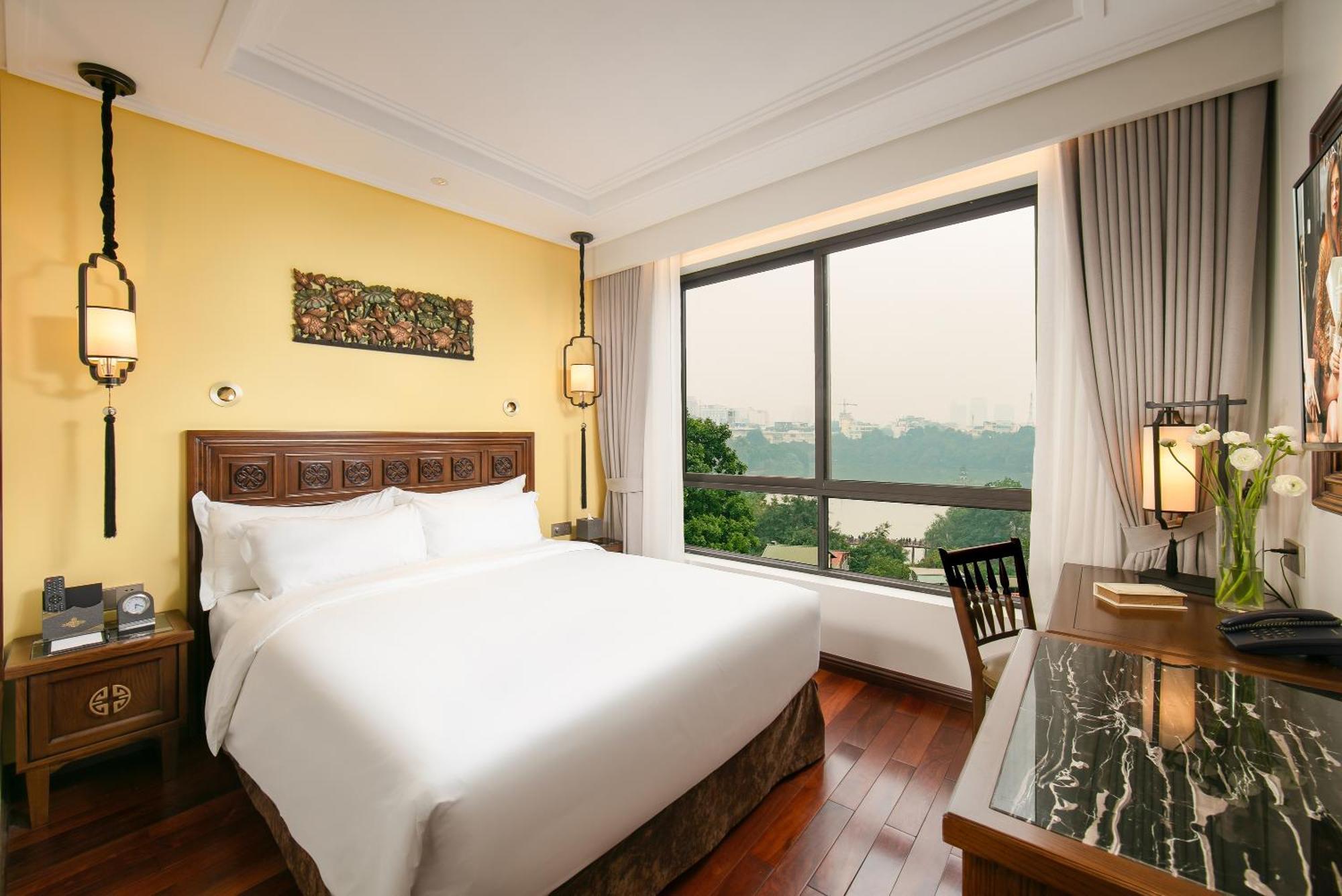 San Grand & Hotel Hanoi