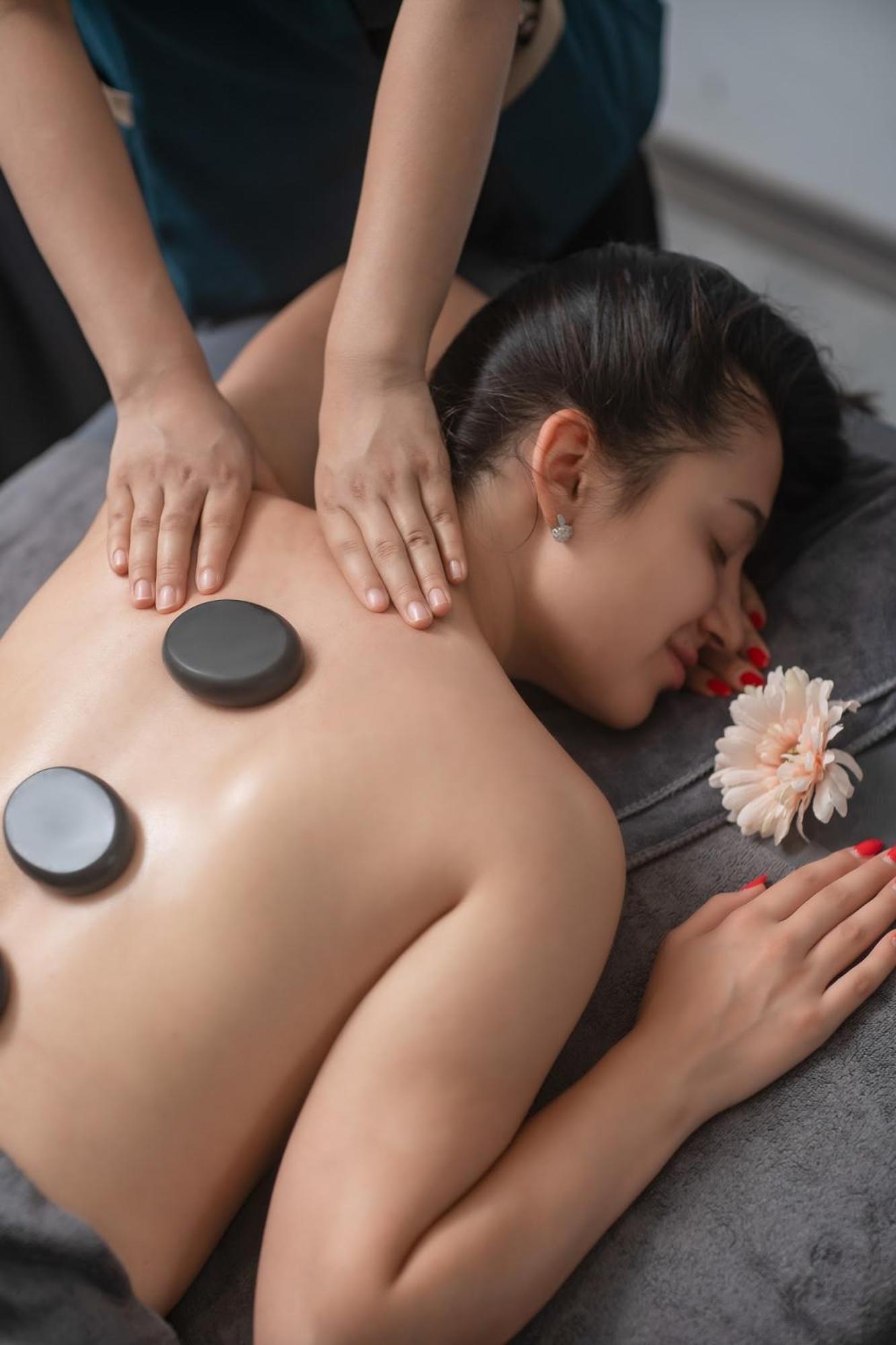 Khách sạn La Renta Premier &