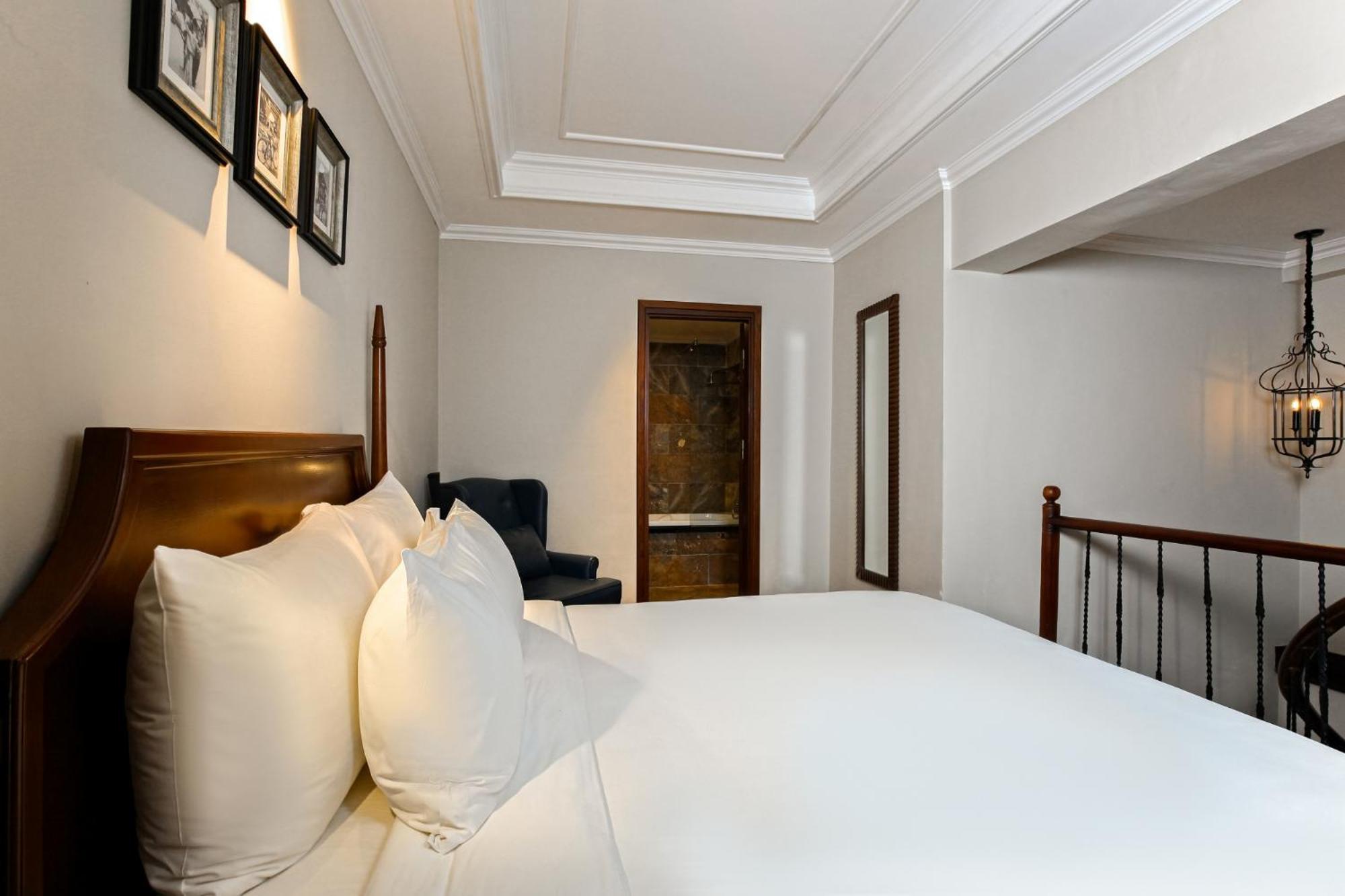 La Siesta Classic Ma Hanoi
