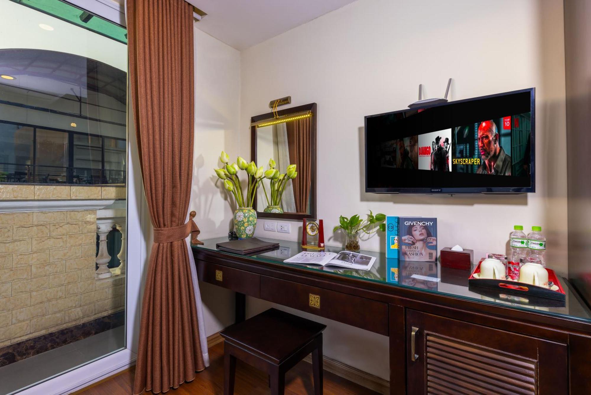 Centre Point Hotel 3*