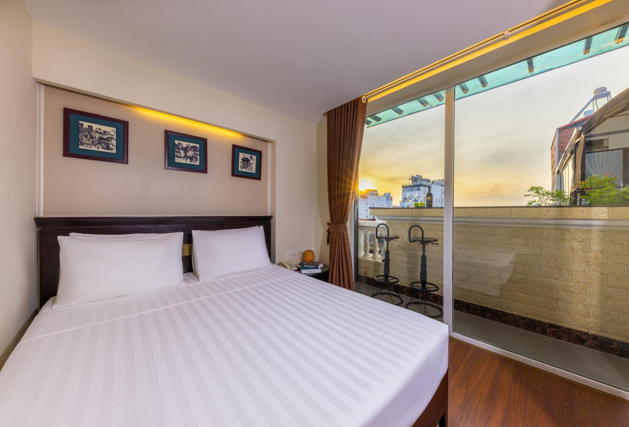 Centre Point 3* Hanoi