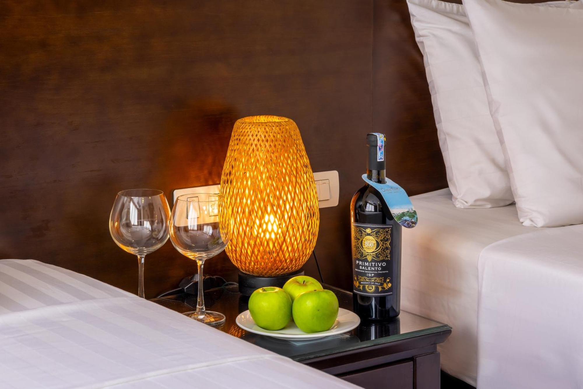 Centre Point Hotel 3*