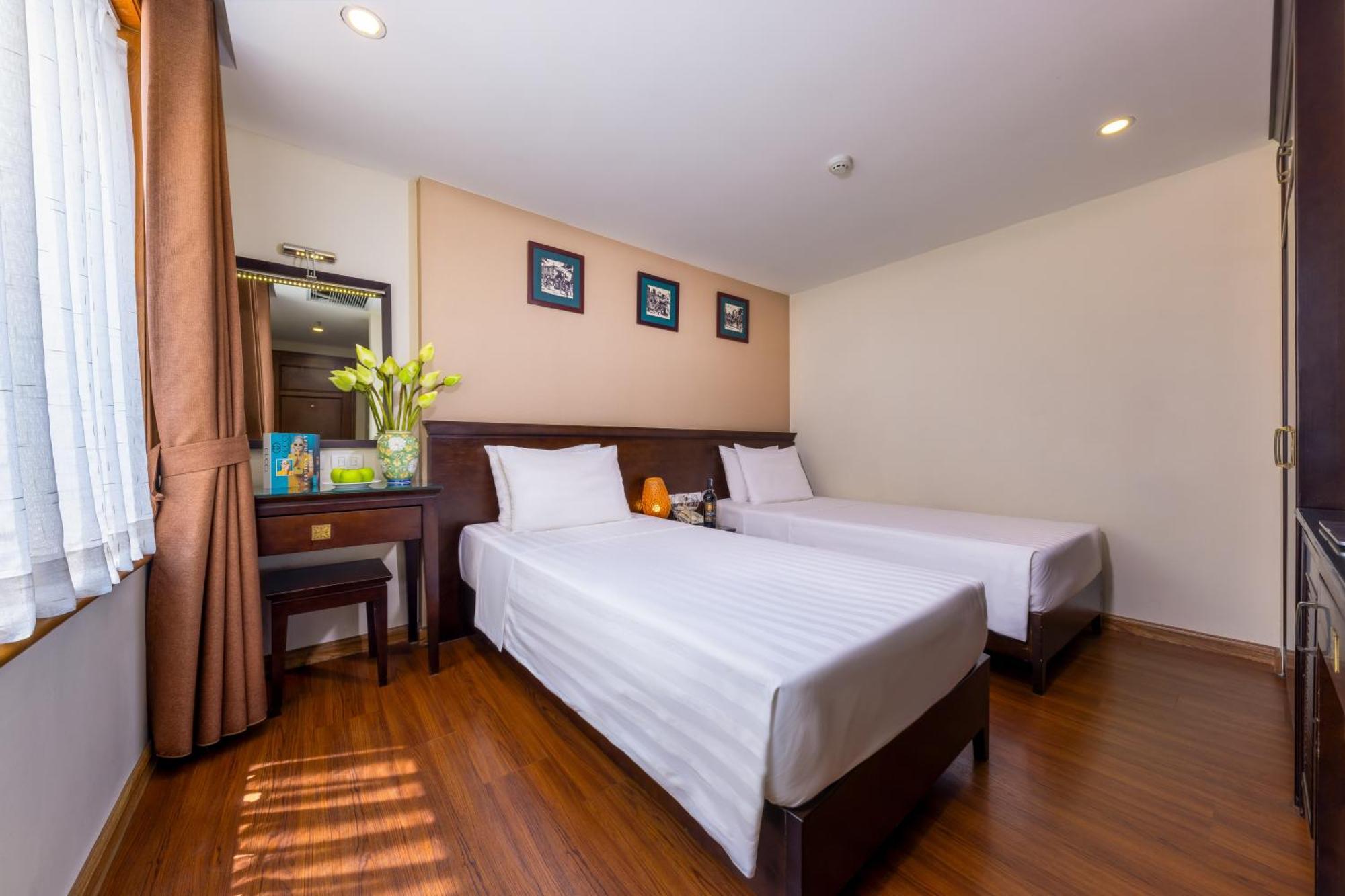 Hotel Centre Point Hanoi