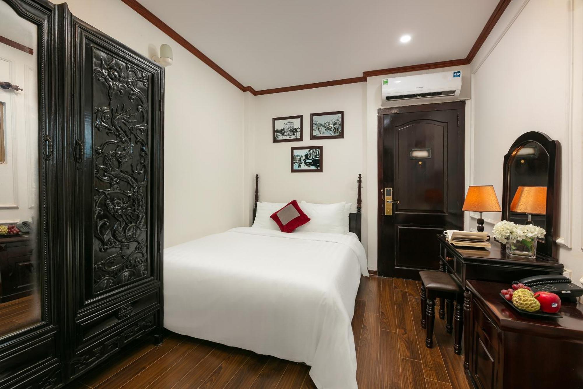 Silk Castle & - Old Quarter Hotel Hanoi