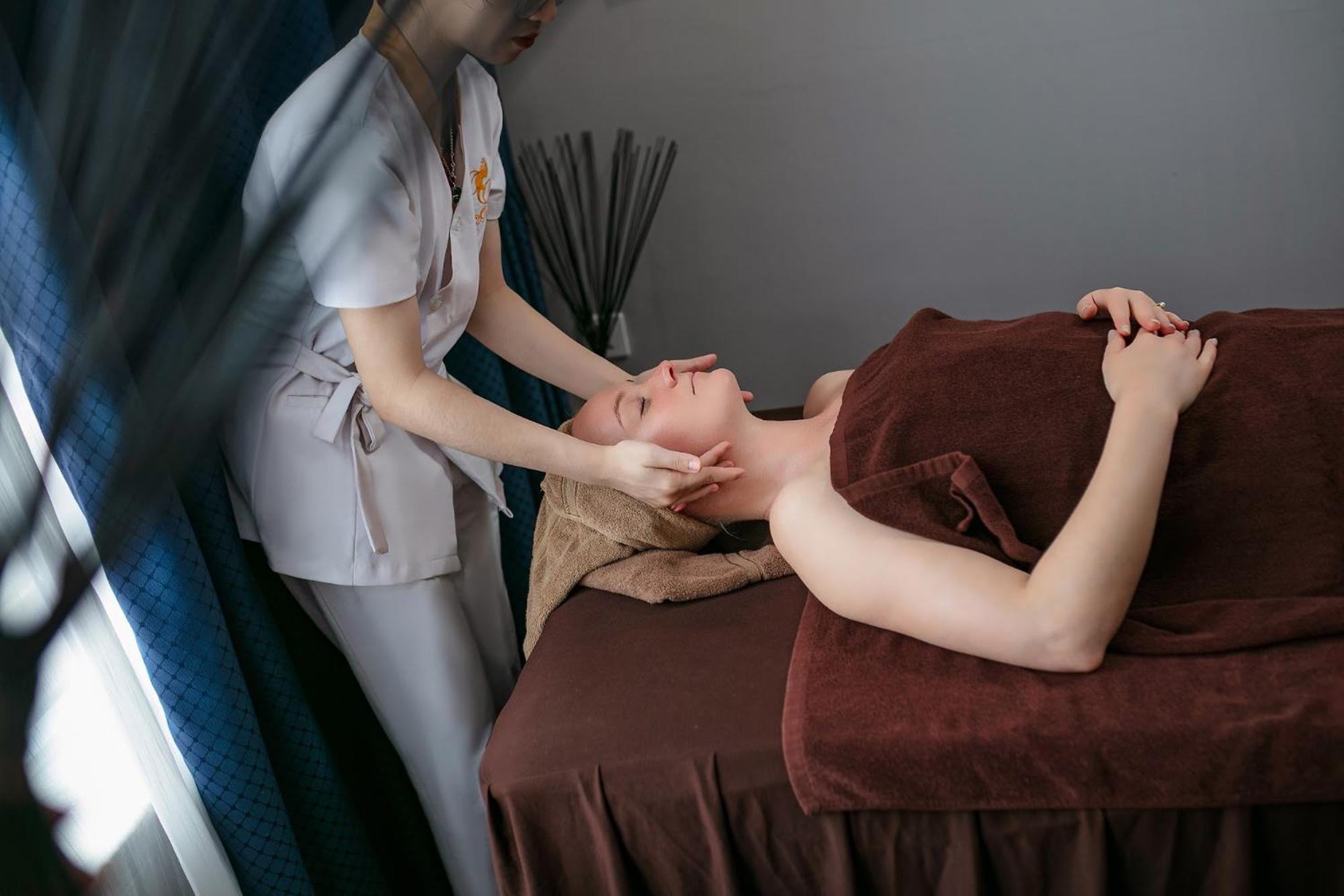 Scent Premium Hotel Hanoi