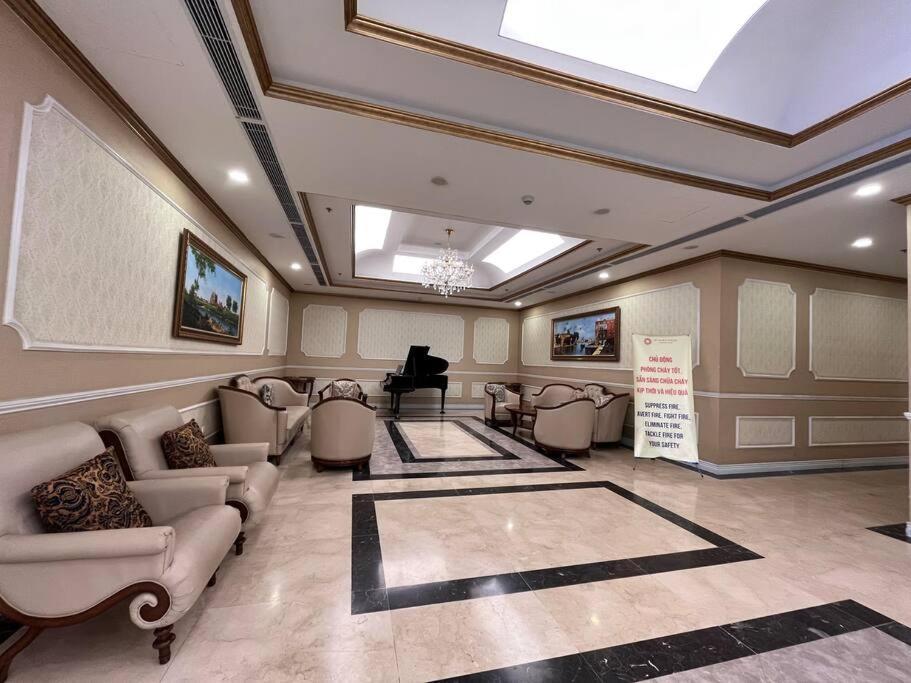 West D' Leroi Soleil 3 Bedroom * Hanoi