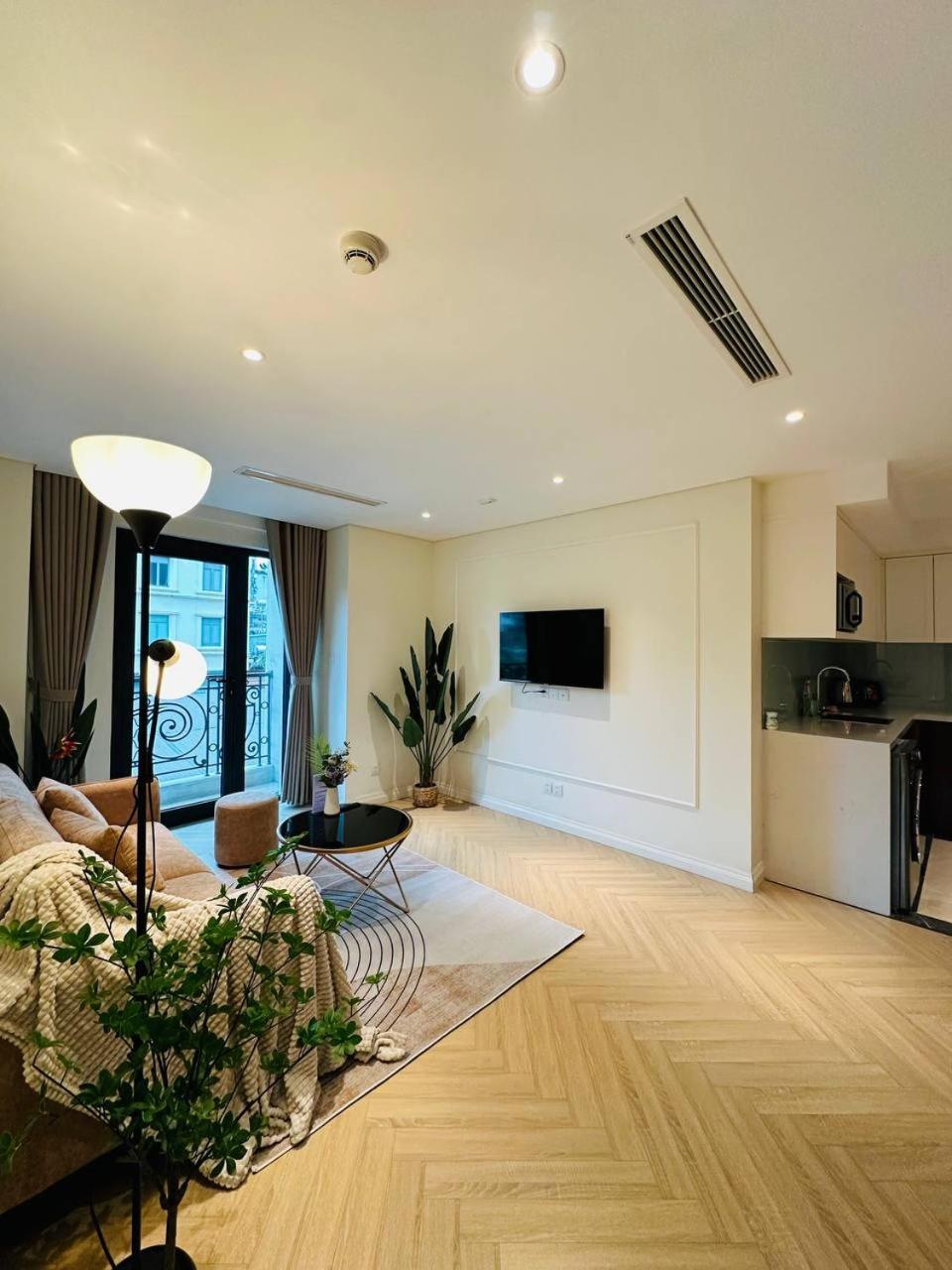 Muse T-place - Hoan Kiem Center Apartment *