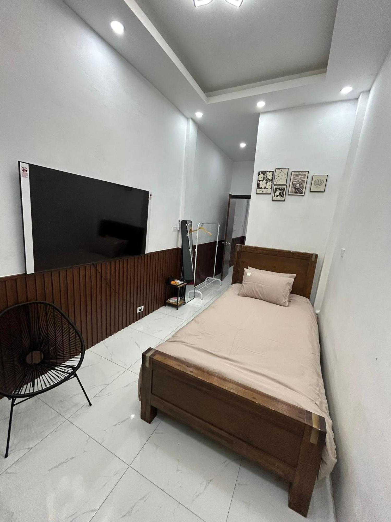 Apartment Sweet - To Hoang