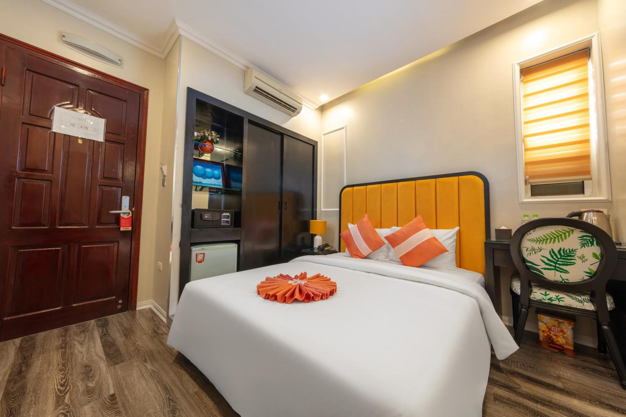 Omina & Travel 4* Hanoi
