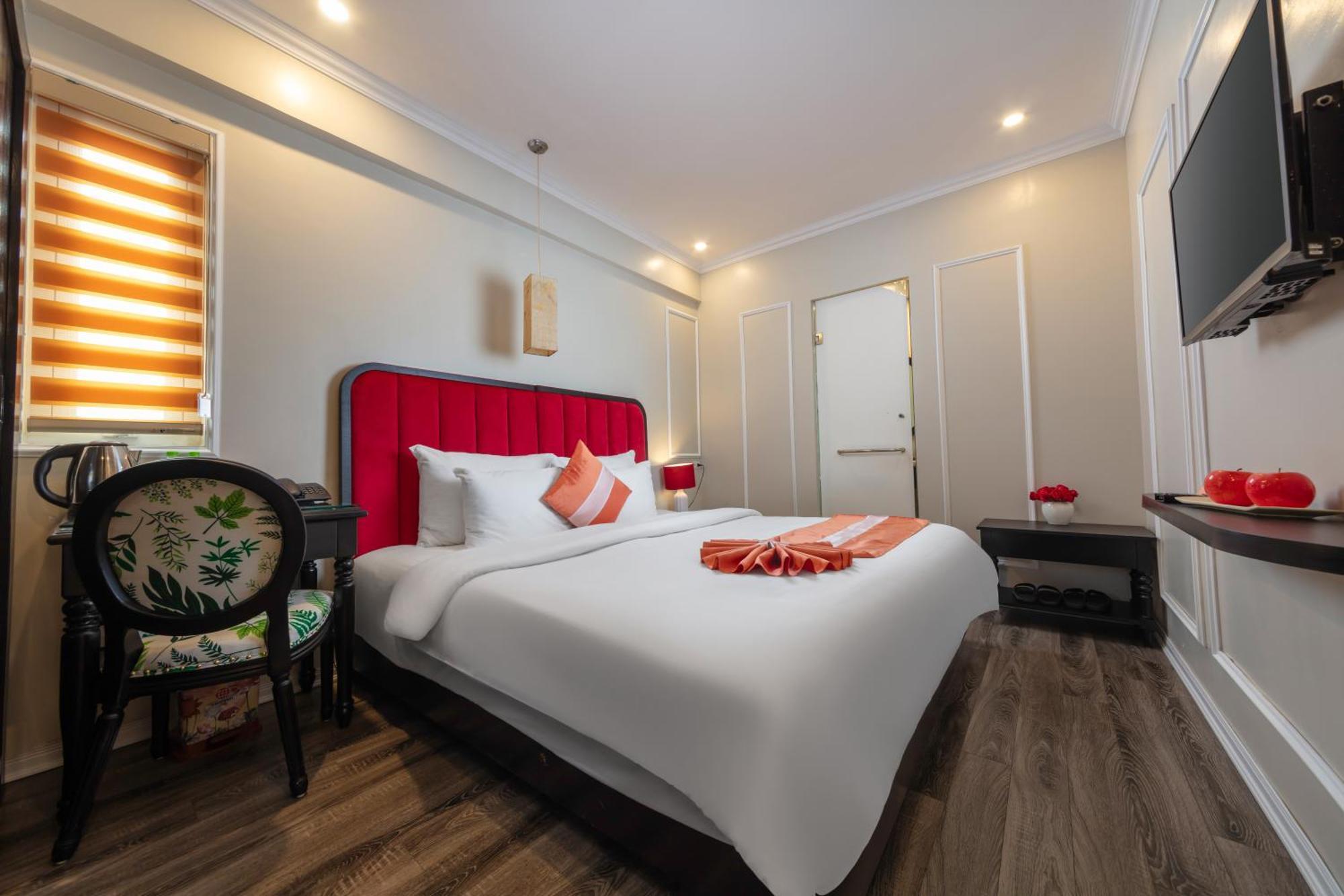 Hotel Omina & Travel Hanoi
