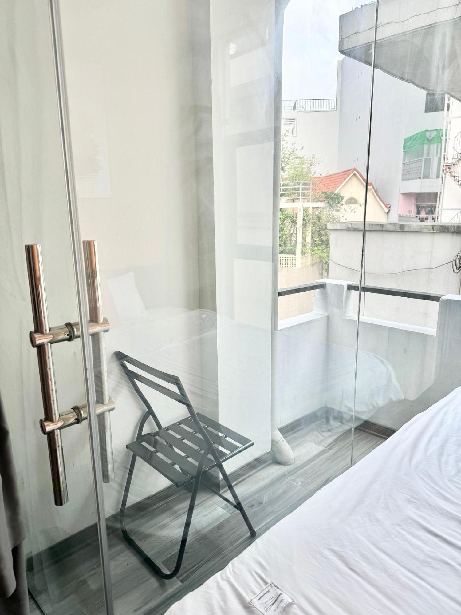 Apartment Harmony Lakeside-modern-balcony *
