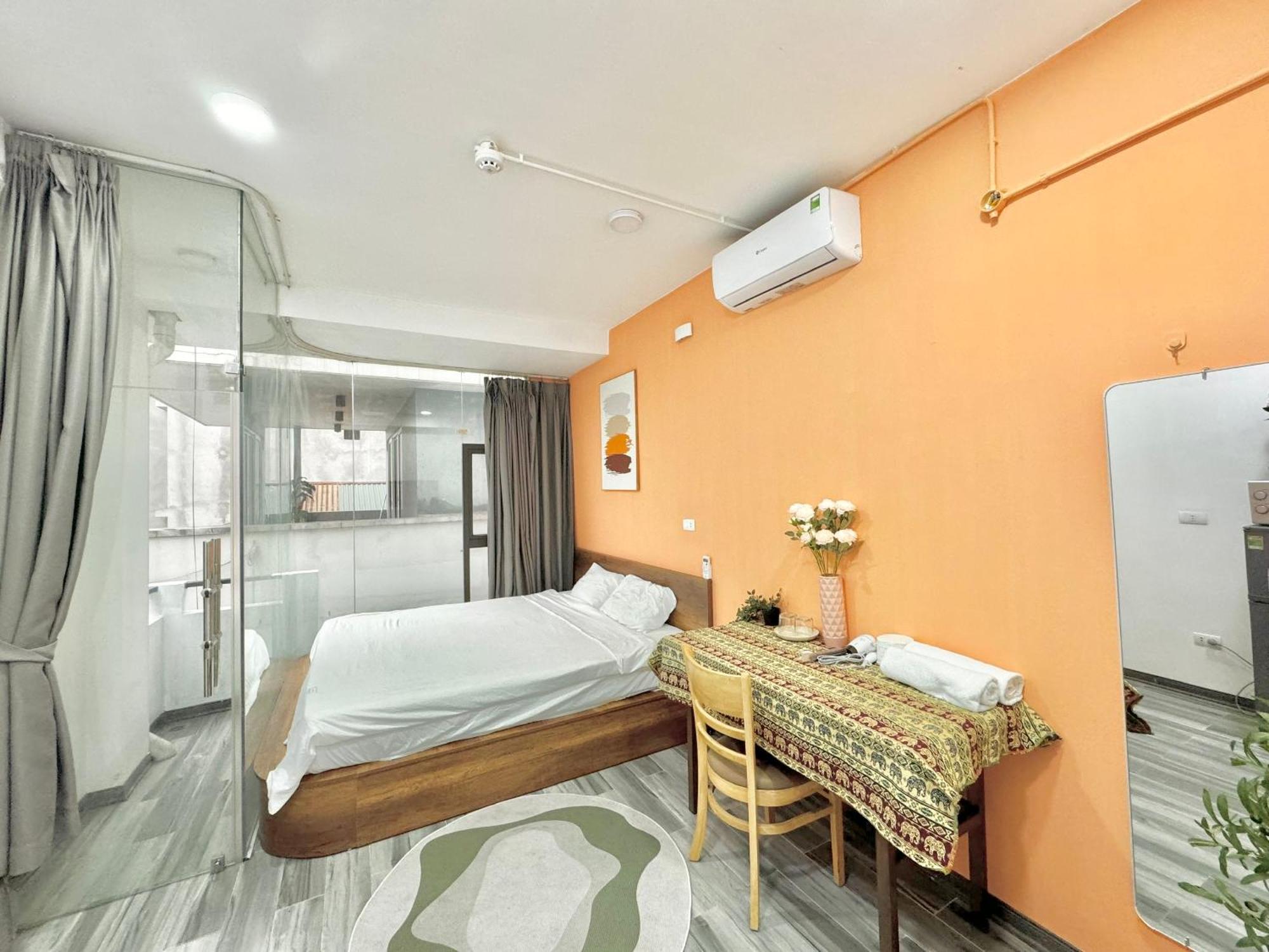 Harmony Lakeside-modern-balcony