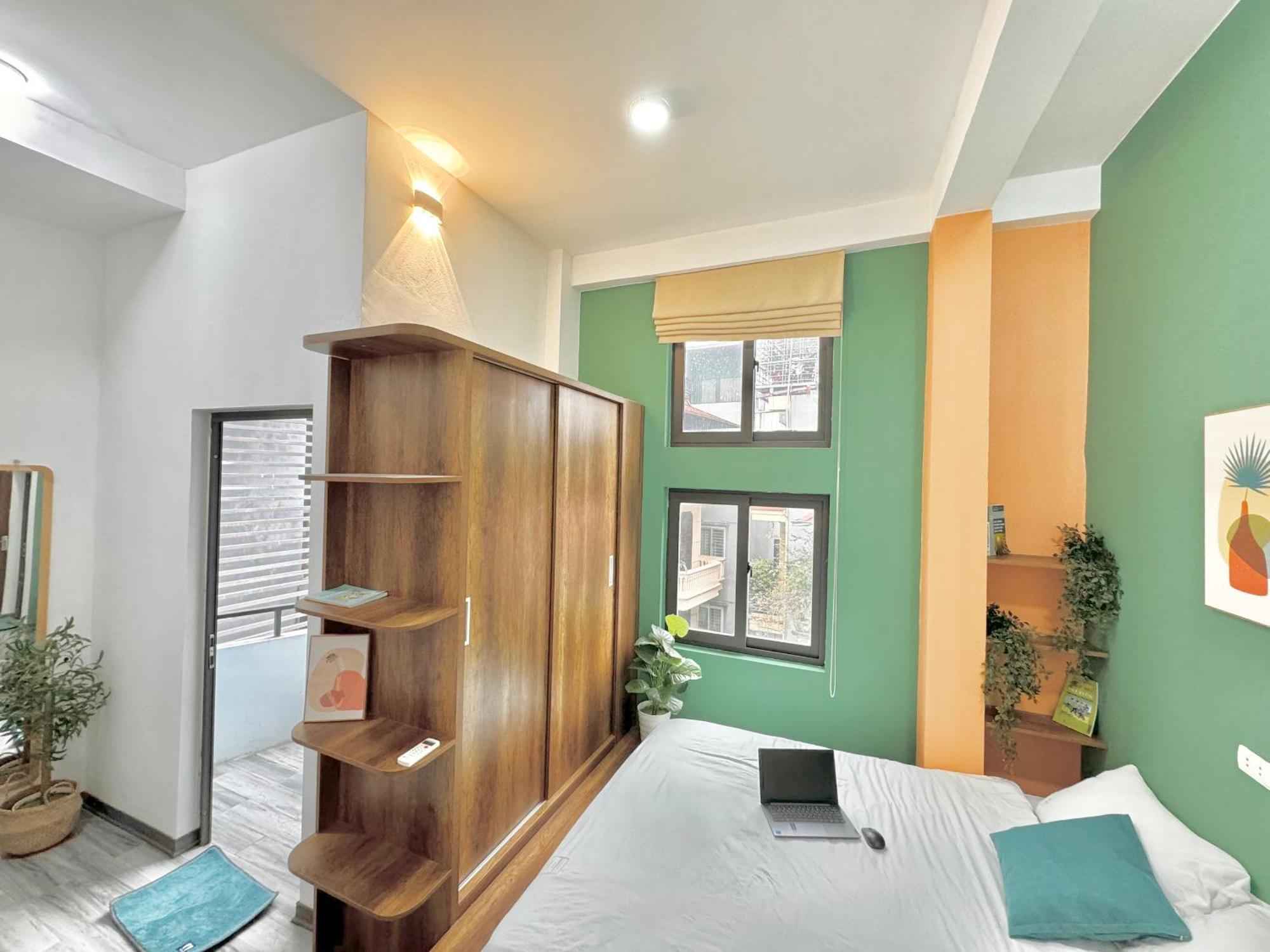 Harmony Lakeside-modern-balcony Apartment
