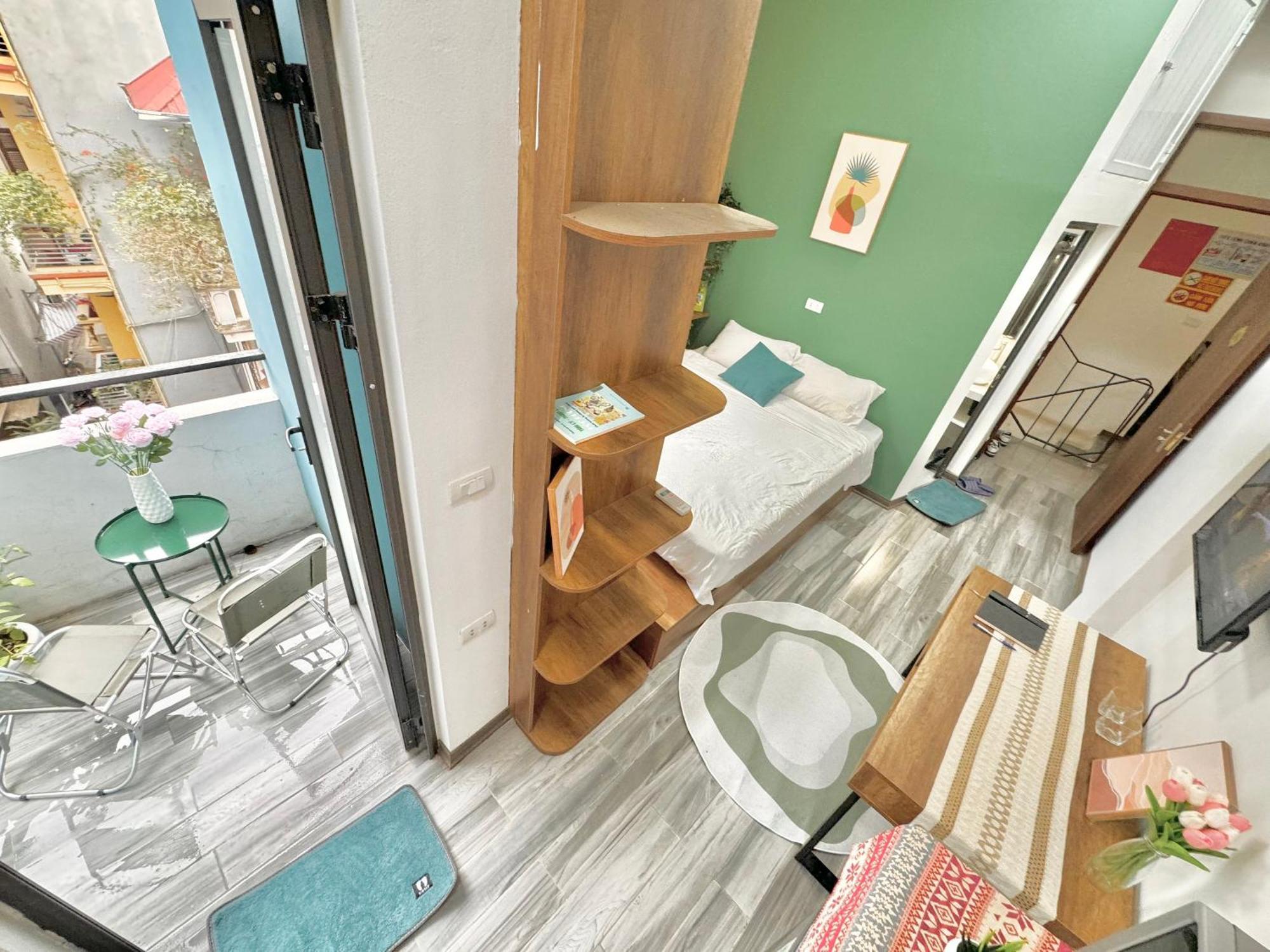 Harmony Lakeside-modern-balcony Apartment Hanoi