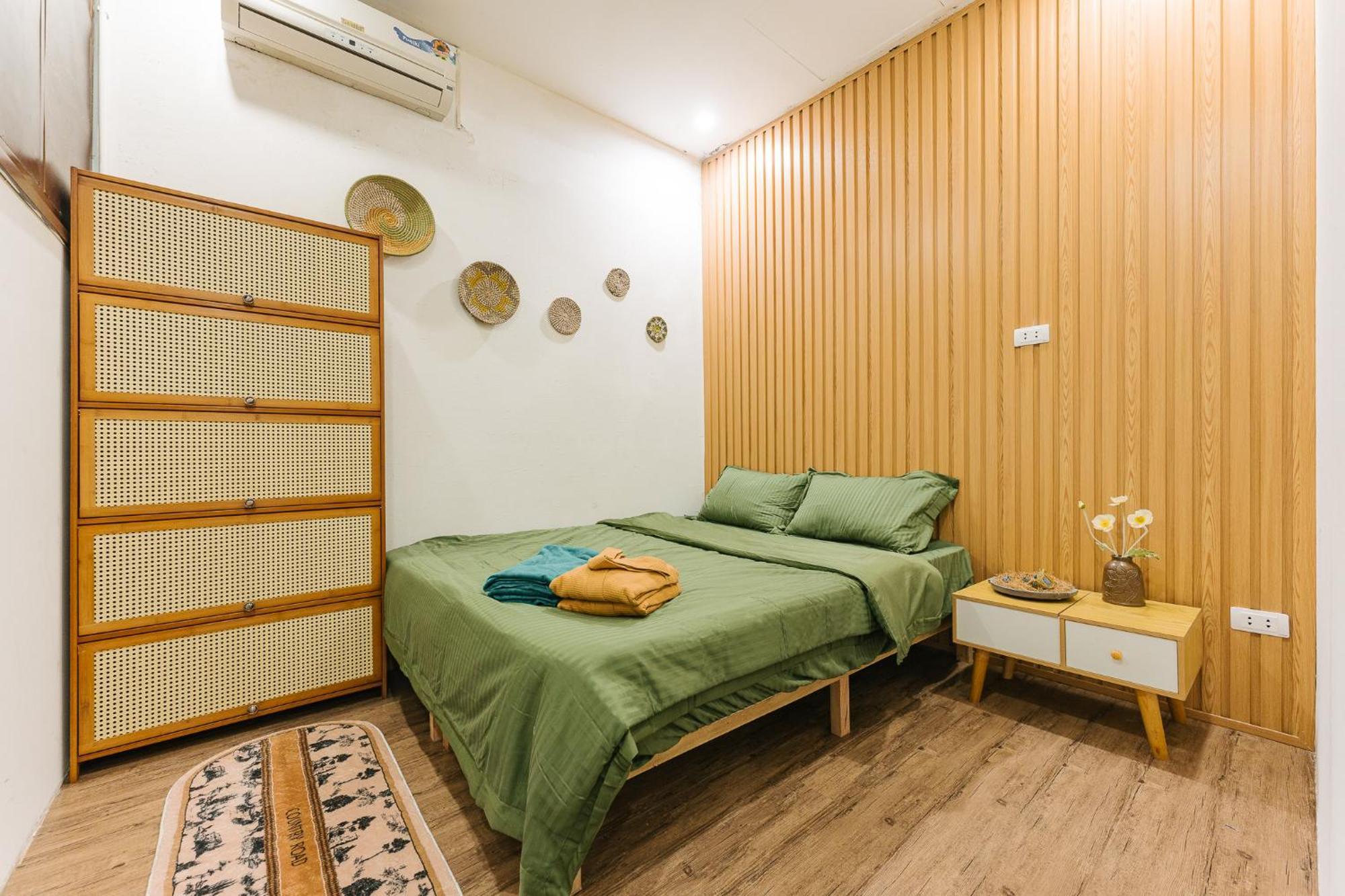 Delapong Hang Thiec - 5m Walk To Lake Apartment Hanoi