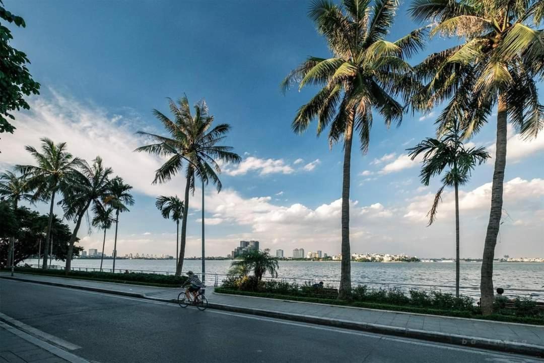 Ở trọ Tropical Land Little