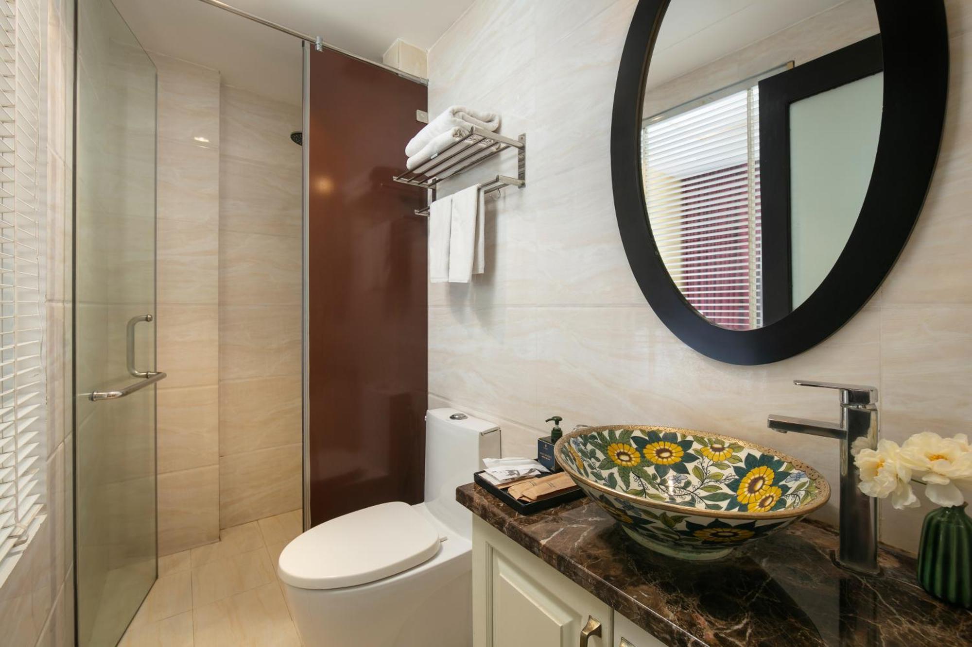 Harmonia & 4* Hanoi