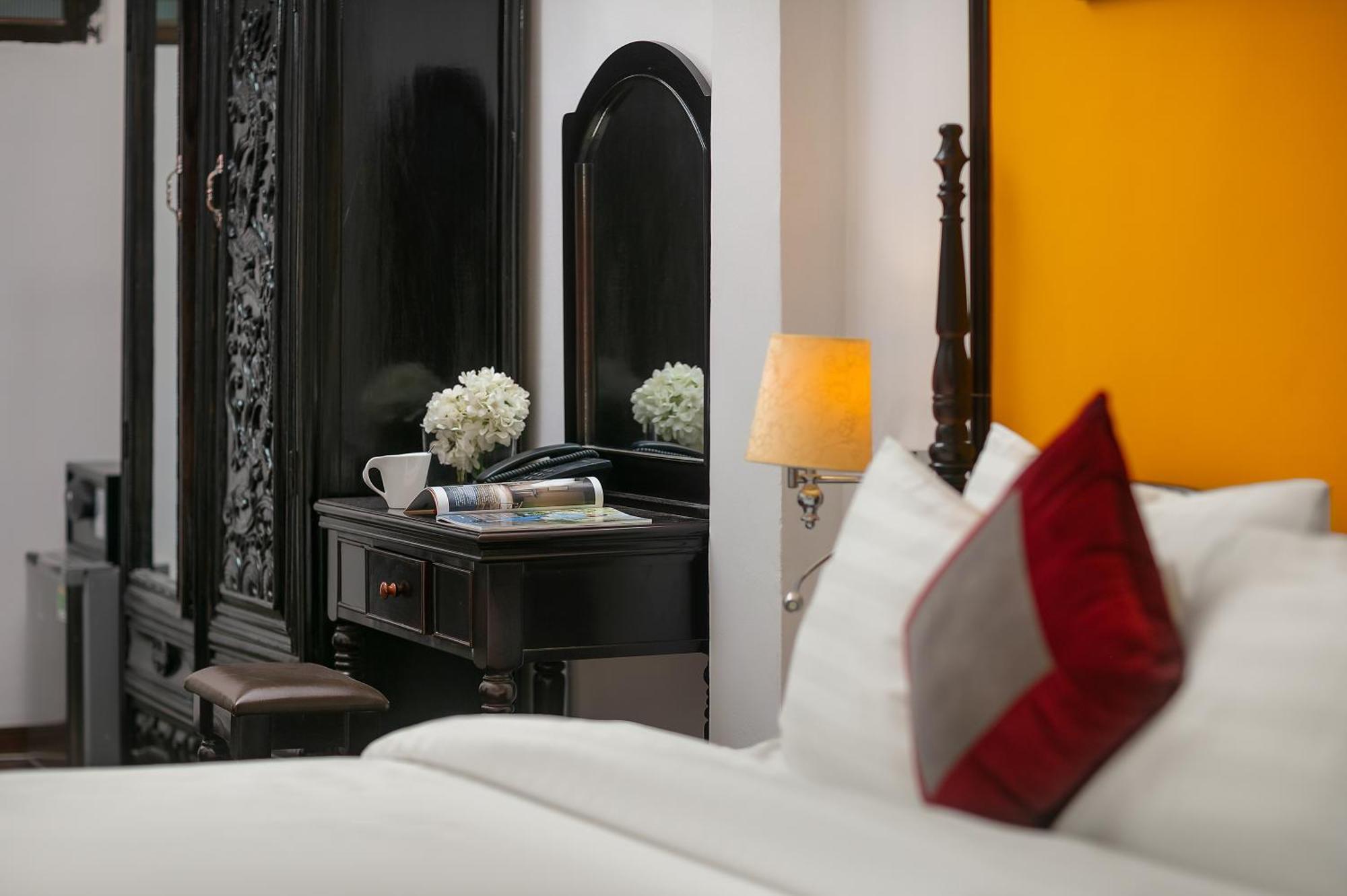 Silk Castle & - Old Quarter Hotel Hanoi