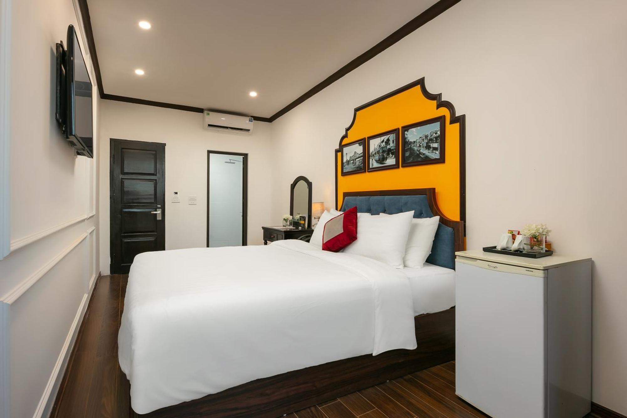 Hotel Silk Castle & - Old Quarter 3*