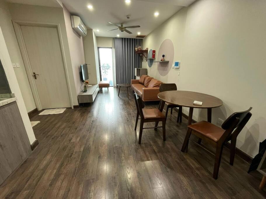 Tap's Home, A 2 Brs * Hanoi