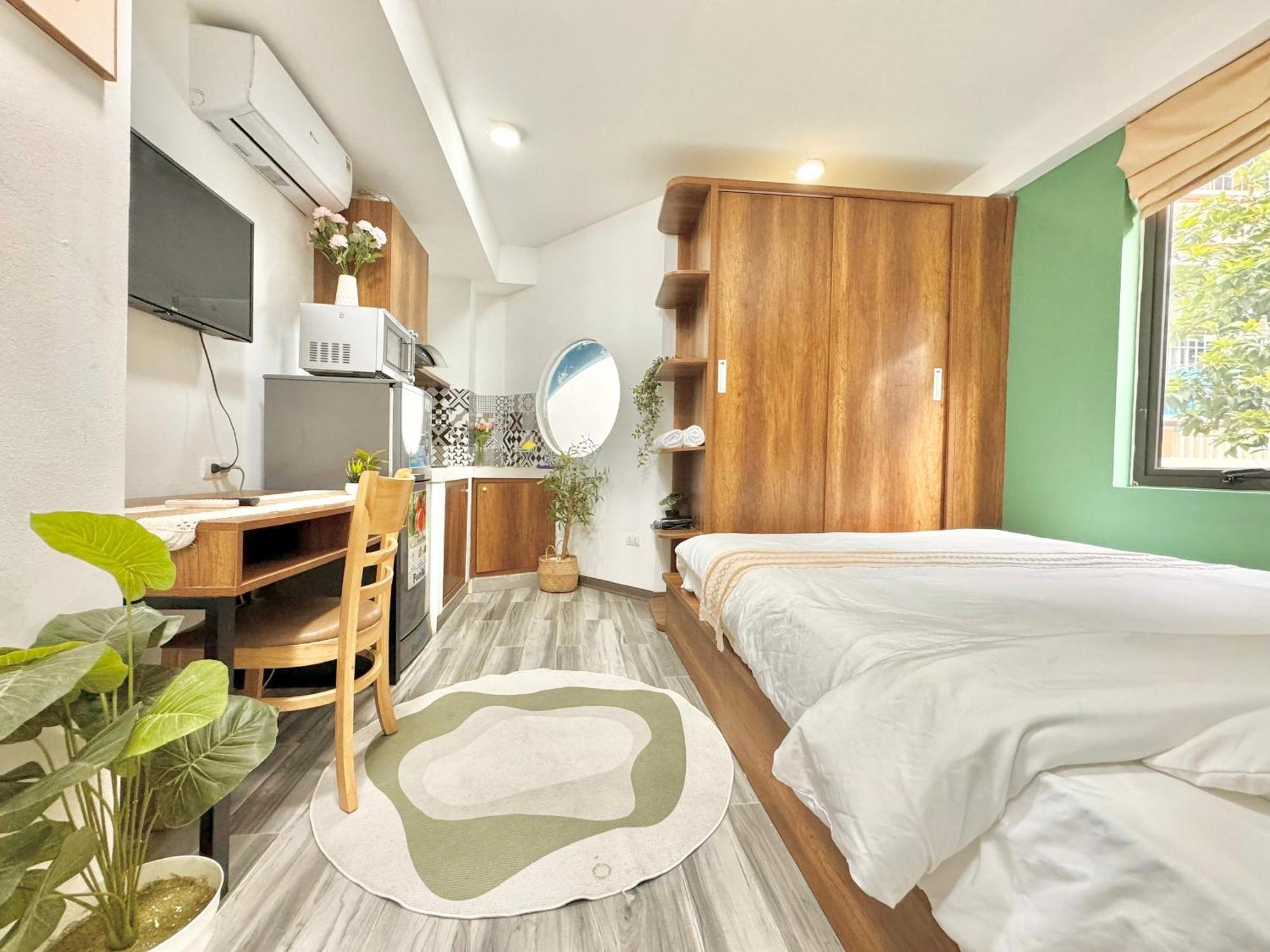 Harmony Lakeside-modern-balcony * Hanoi