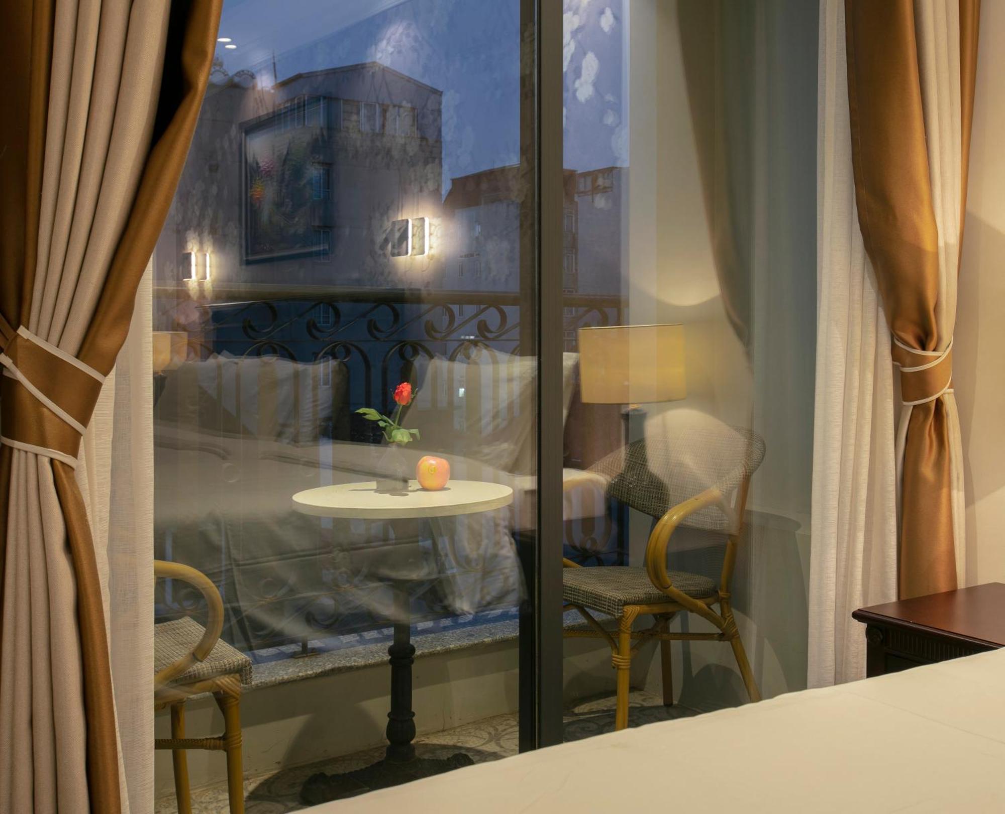 Golden Amour Hotel 4*