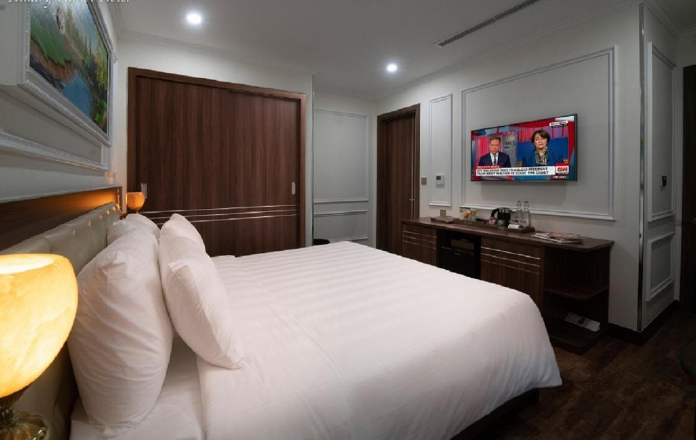 Hotel Hillary