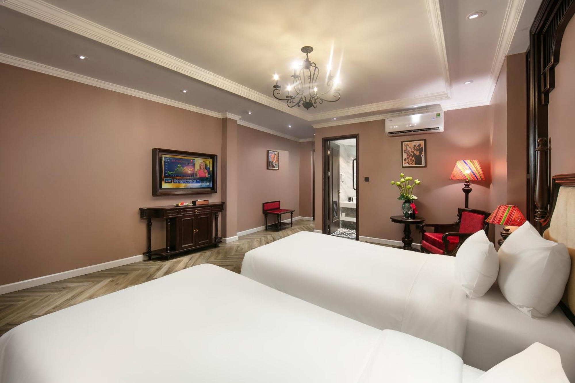 Hotel Acoustic & Hanoi