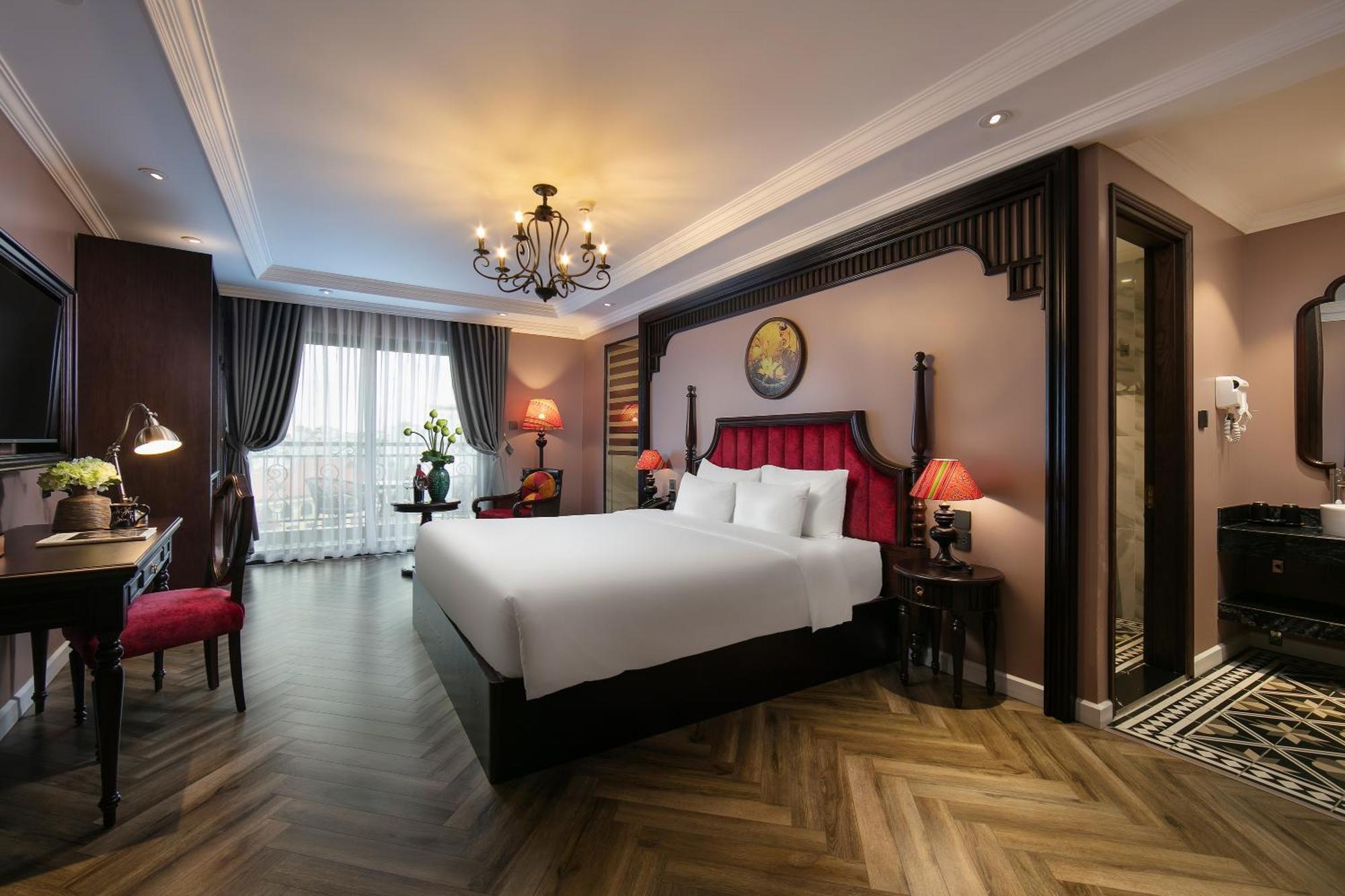 Acoustic & 4* Hanoi