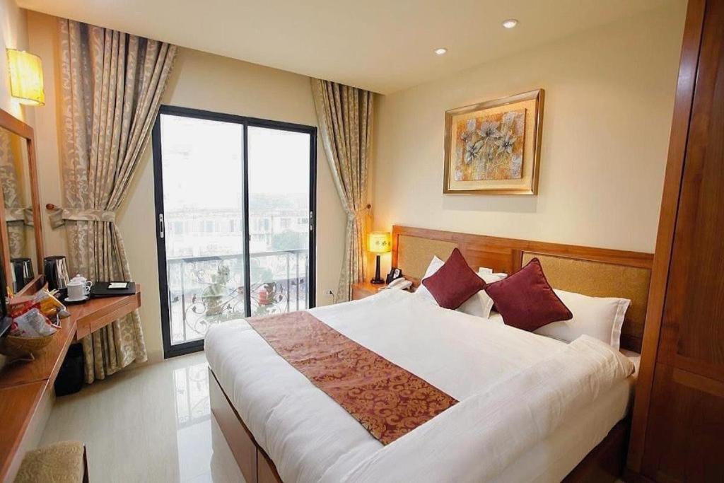Win & Travel Hotel 3*