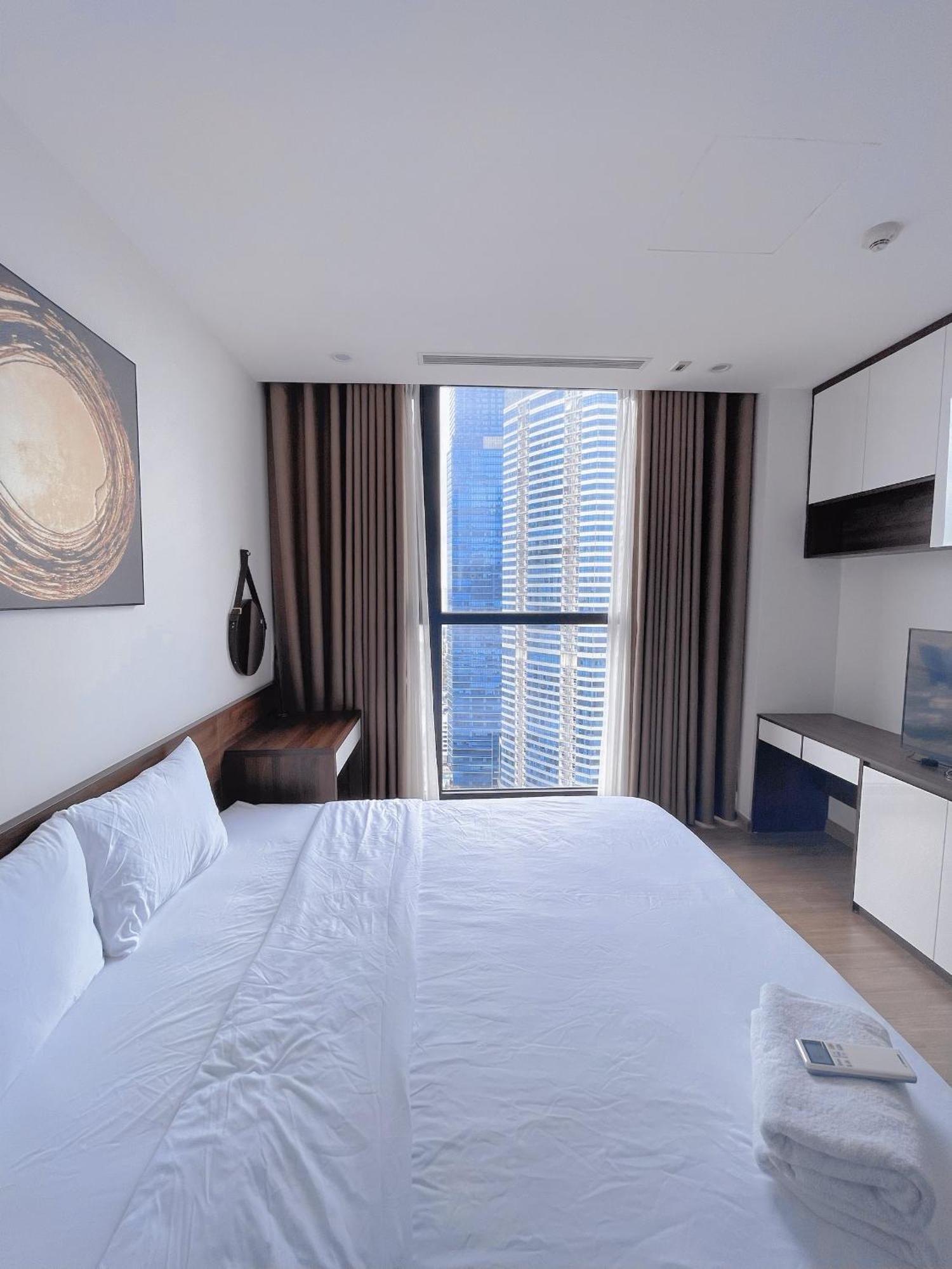 - Vinhomes Skylake - Luxury Services - Galaxyhouse Căn hộ Hà Nội