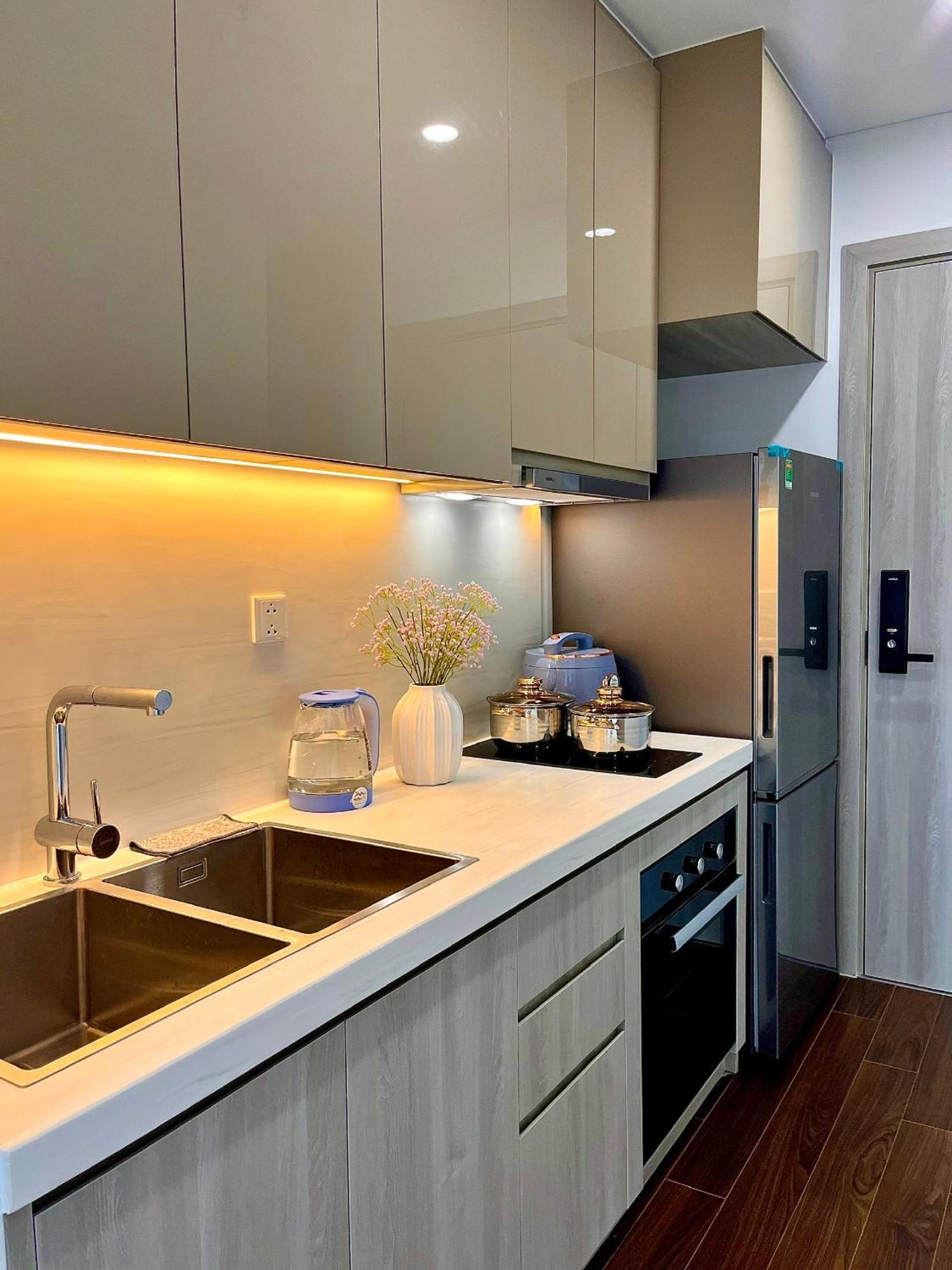 Luxury Vinhomes Smart City- Ho Dich Vu, Be Boi, Phong Gym Rieng, View Hoang Hon Apartment *