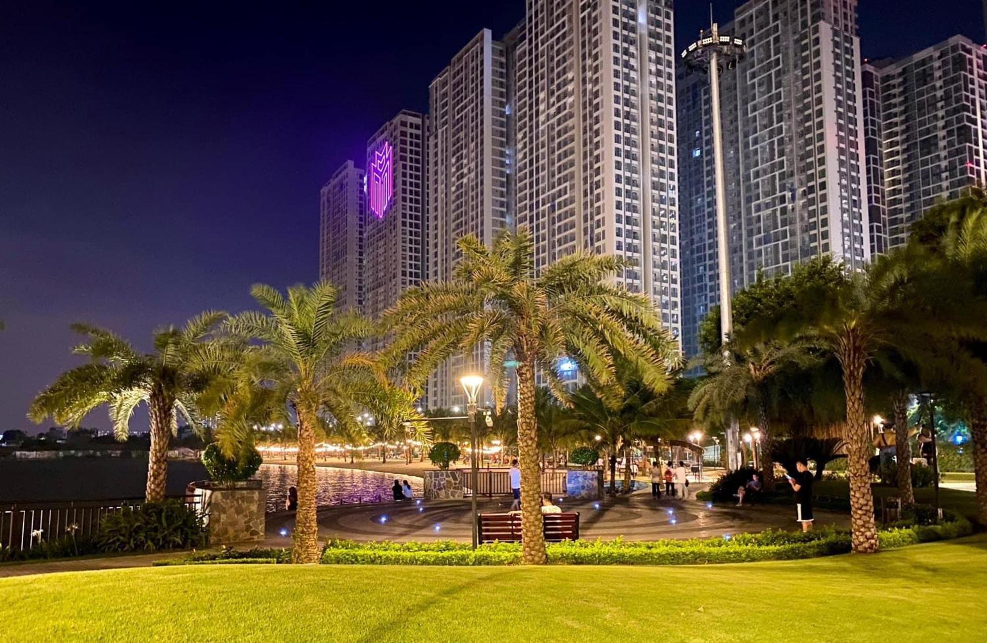 Luxury Vinhomes Smart City- Ho Dich Vu, Be Boi, Phong Gym Rieng, View Hoang Hon Hanoi