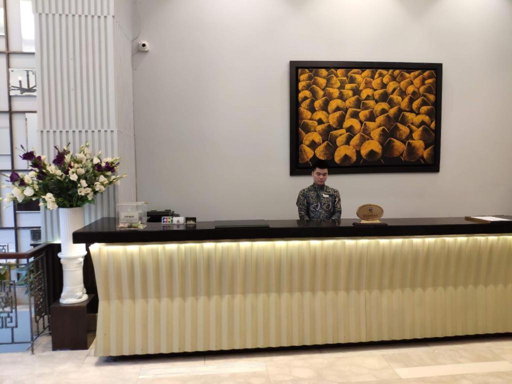 Hotel Church Boutique Hang Trong 4*