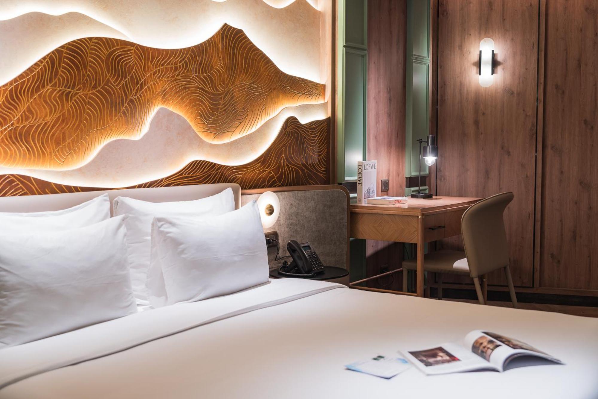 Hotel La Passion Premium Cau Go 4*