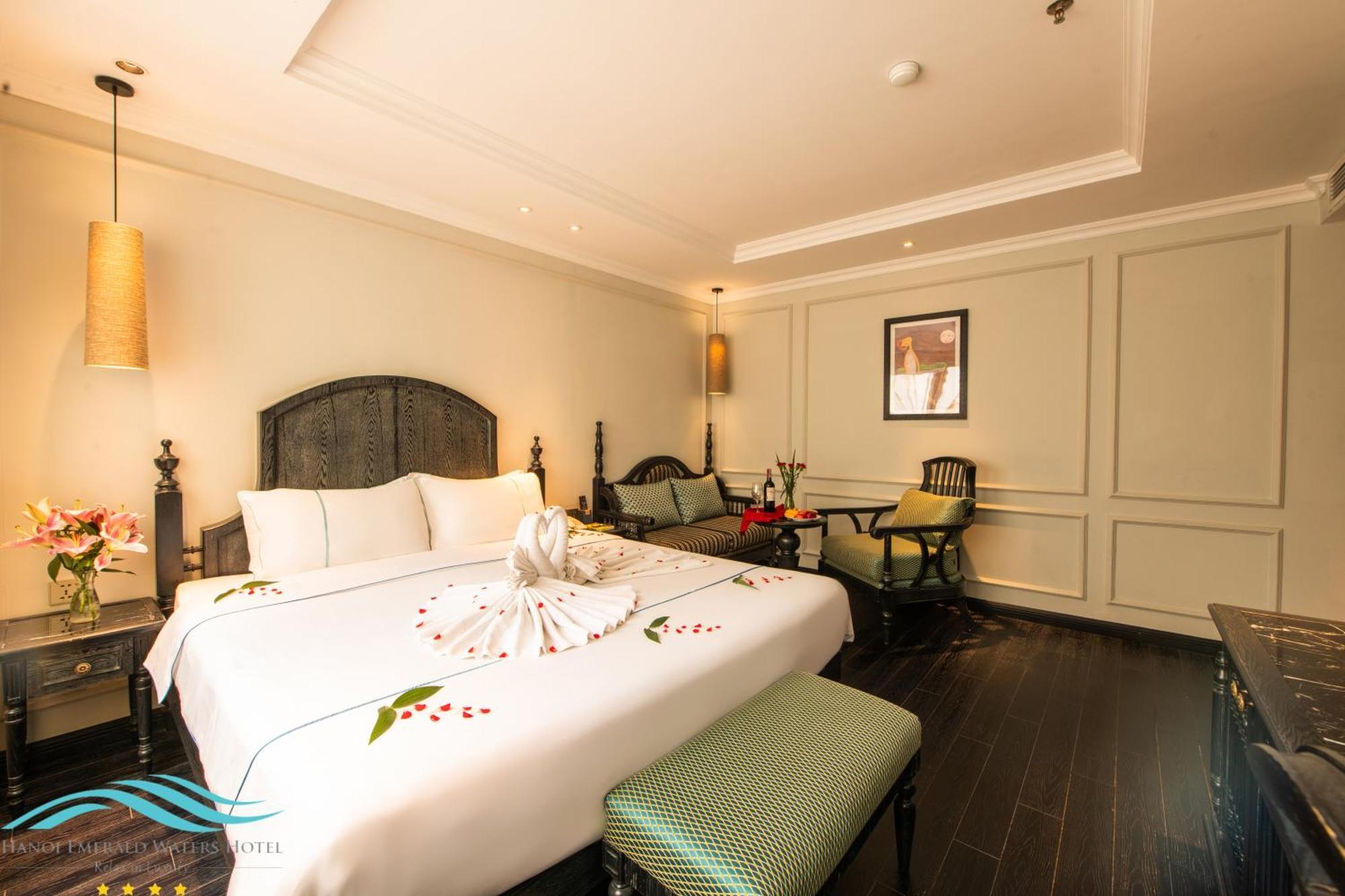 Emerald Waters Valley Hotel Hanoi