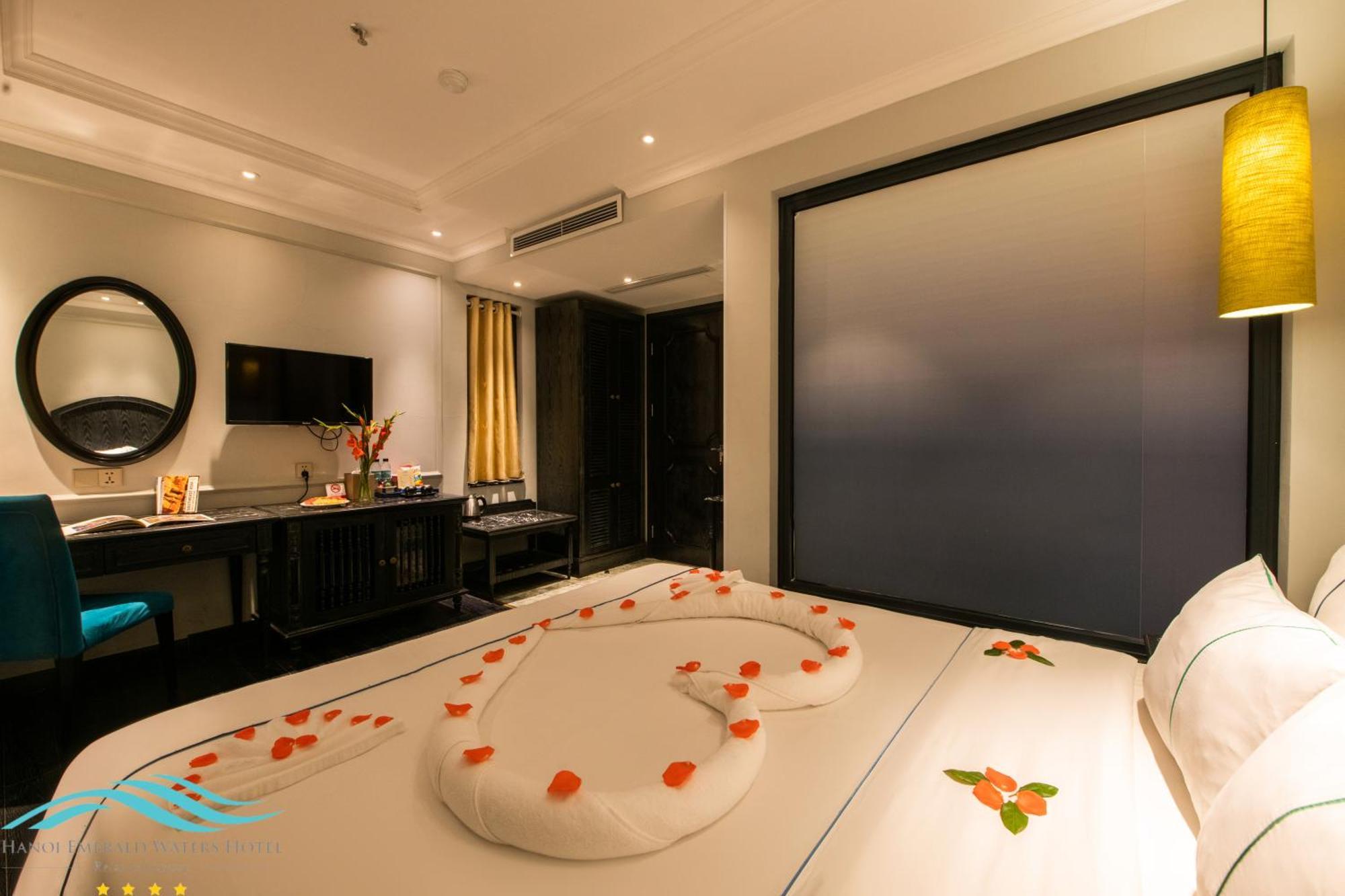 Emerald Waters Valley Hotel Hanoi