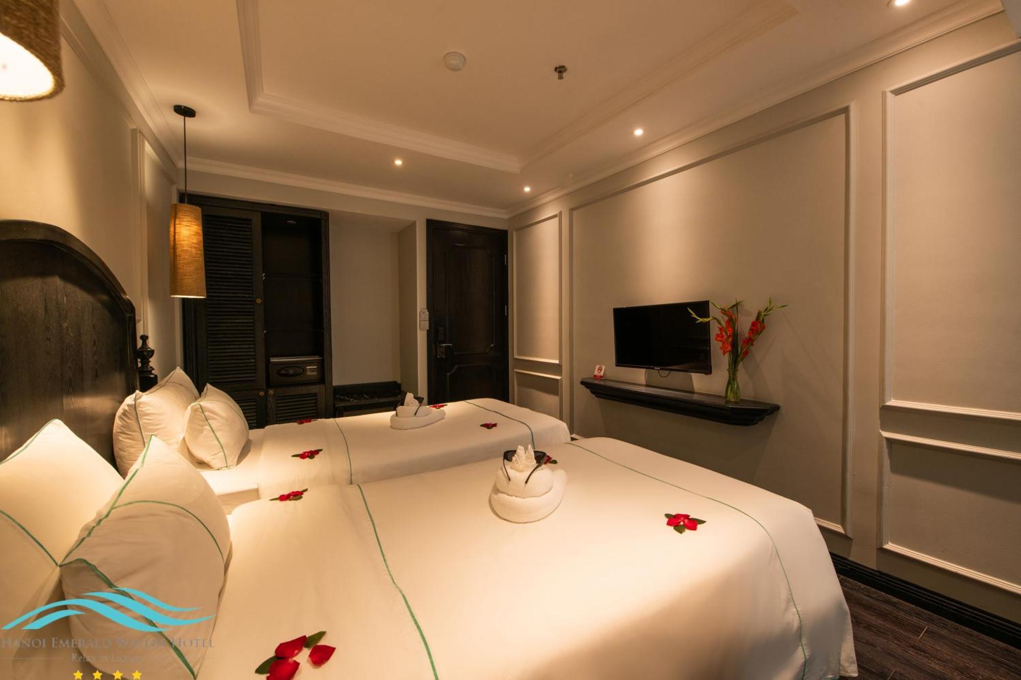 Hotel Emerald Waters Valley Hanoi